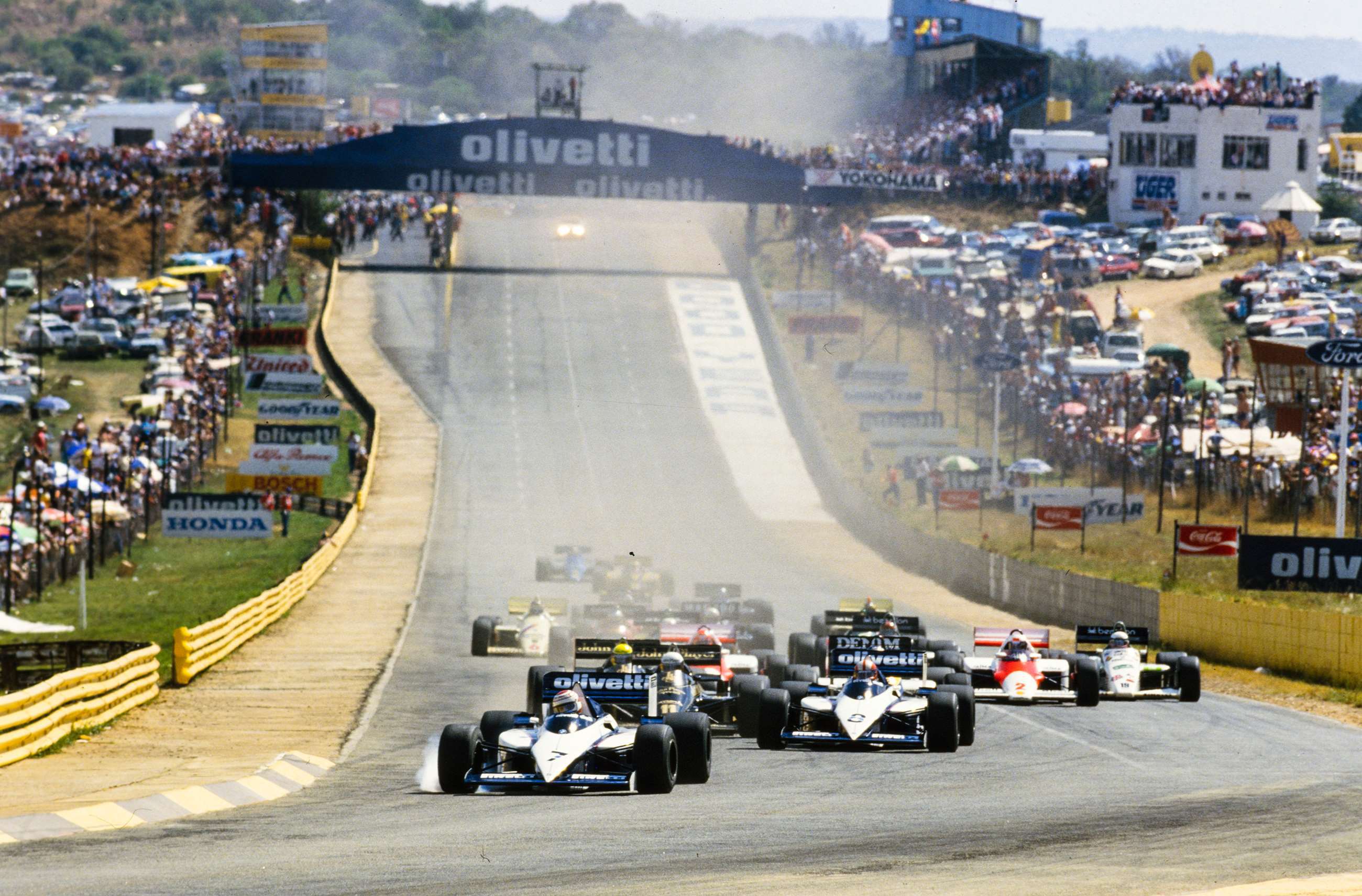 f1-1985-south-africa-kyalami-nelson-piquet-brabham-marc-surer-elio-de-angelis-ayrton-senna-motorsport-images-goodwood-23122019.jpg