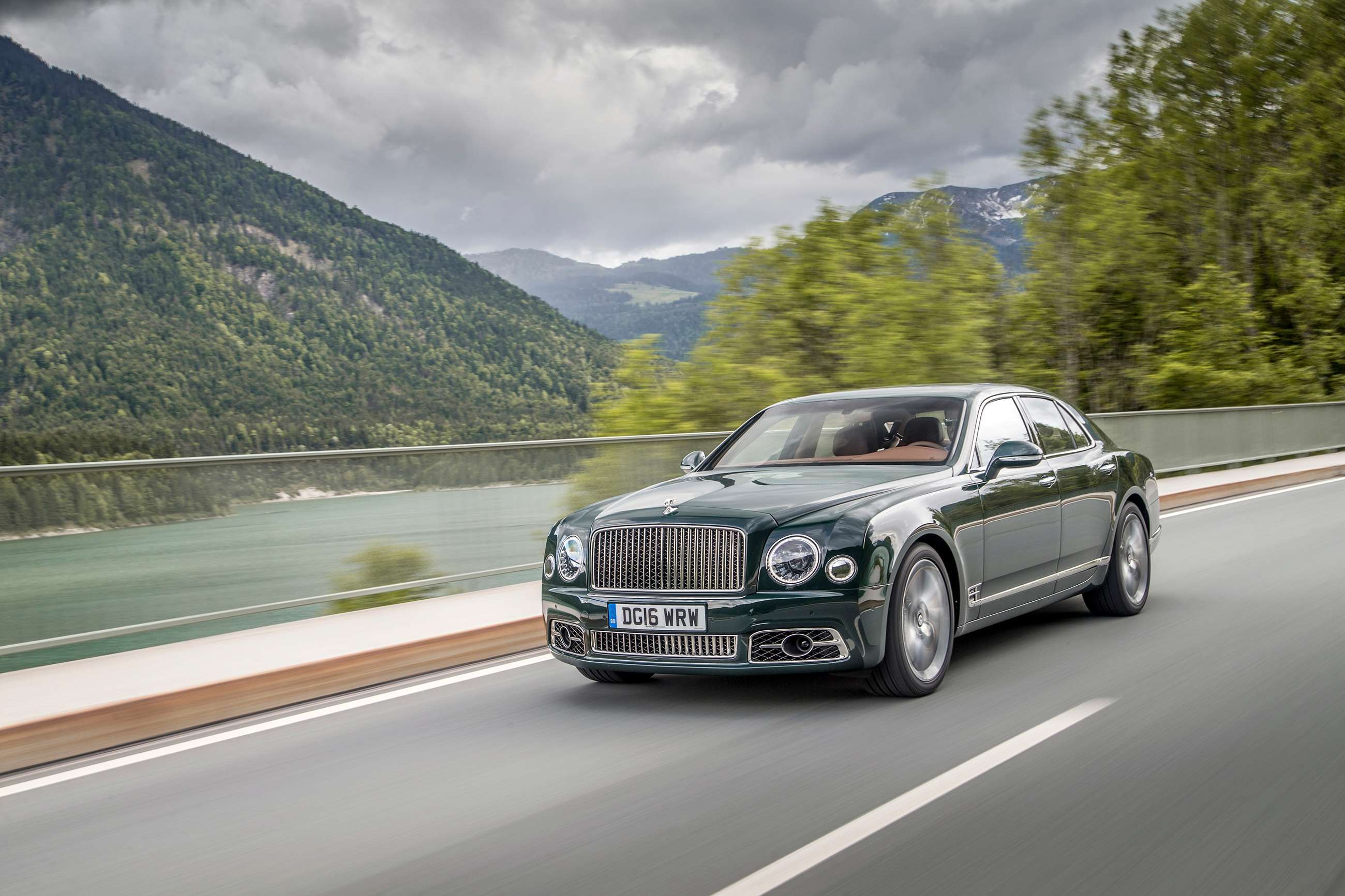 bentley-mulsanne-speed-08111901.jpg