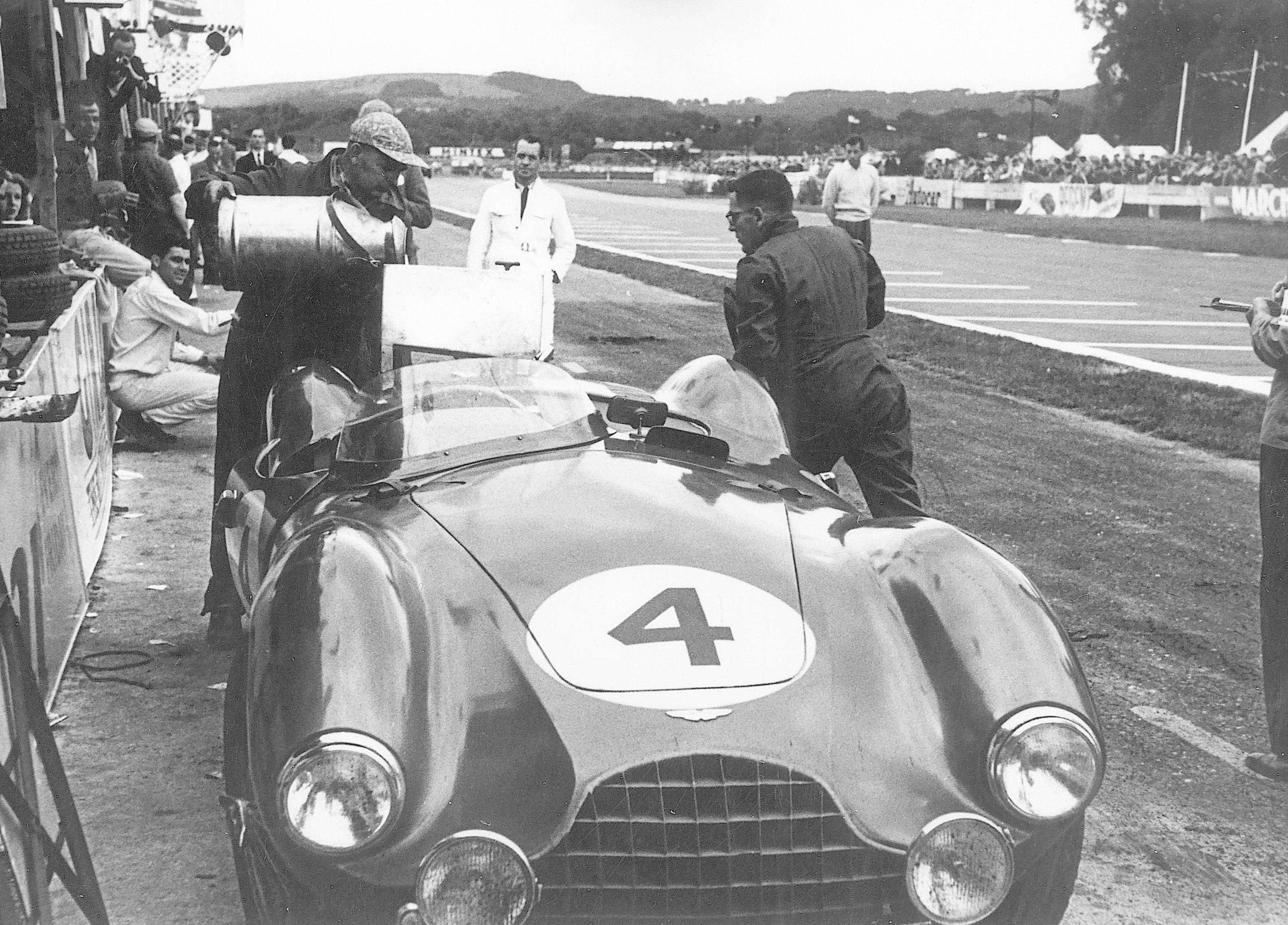 gpl-1953-goodwood-9-hour-parnell--thompson---aston-martin.jpeg