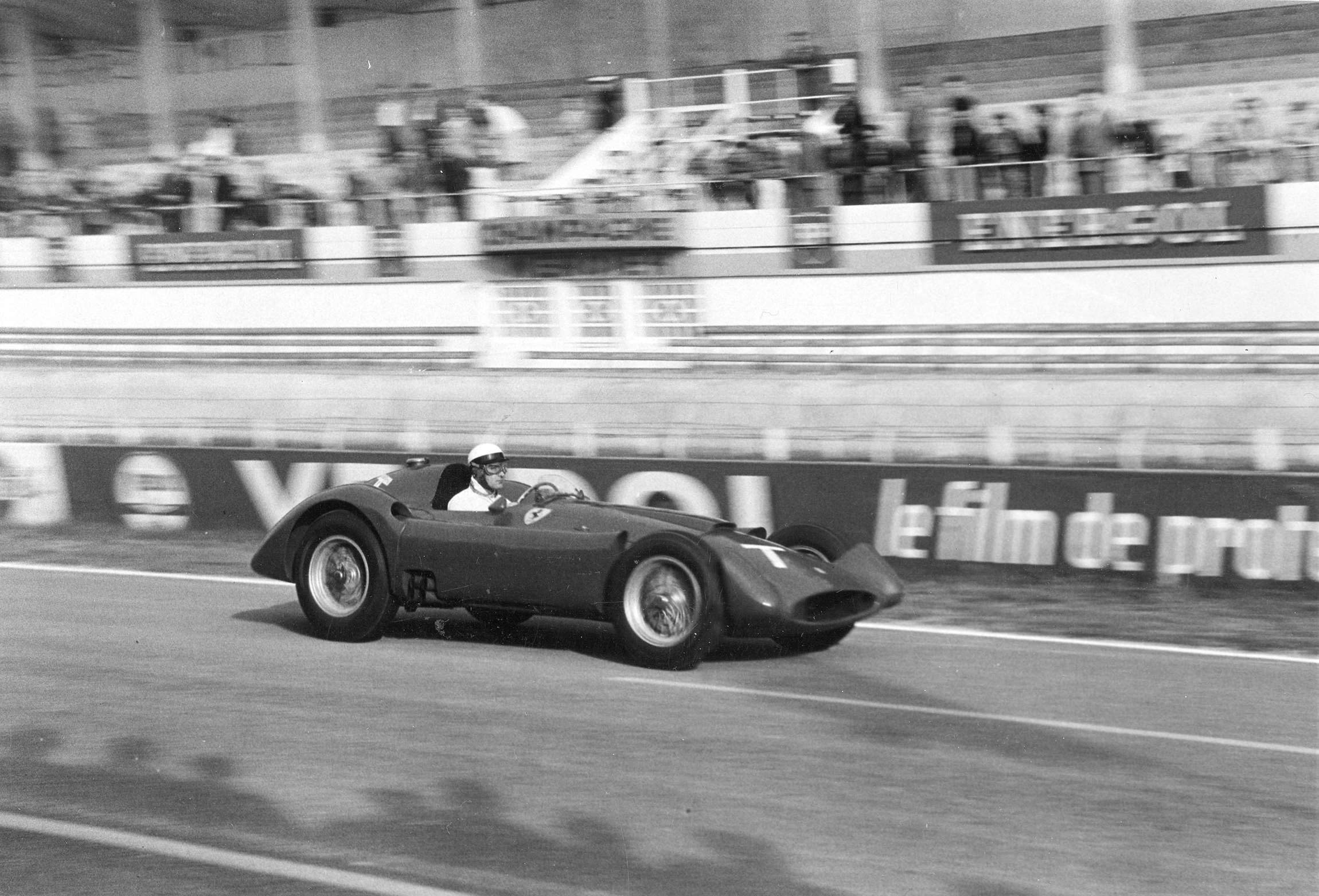 Eugenio Castellotti in the experimental streamlined Lancia-Ferrari D50A, 1956 French Grand Prix practice, Reims