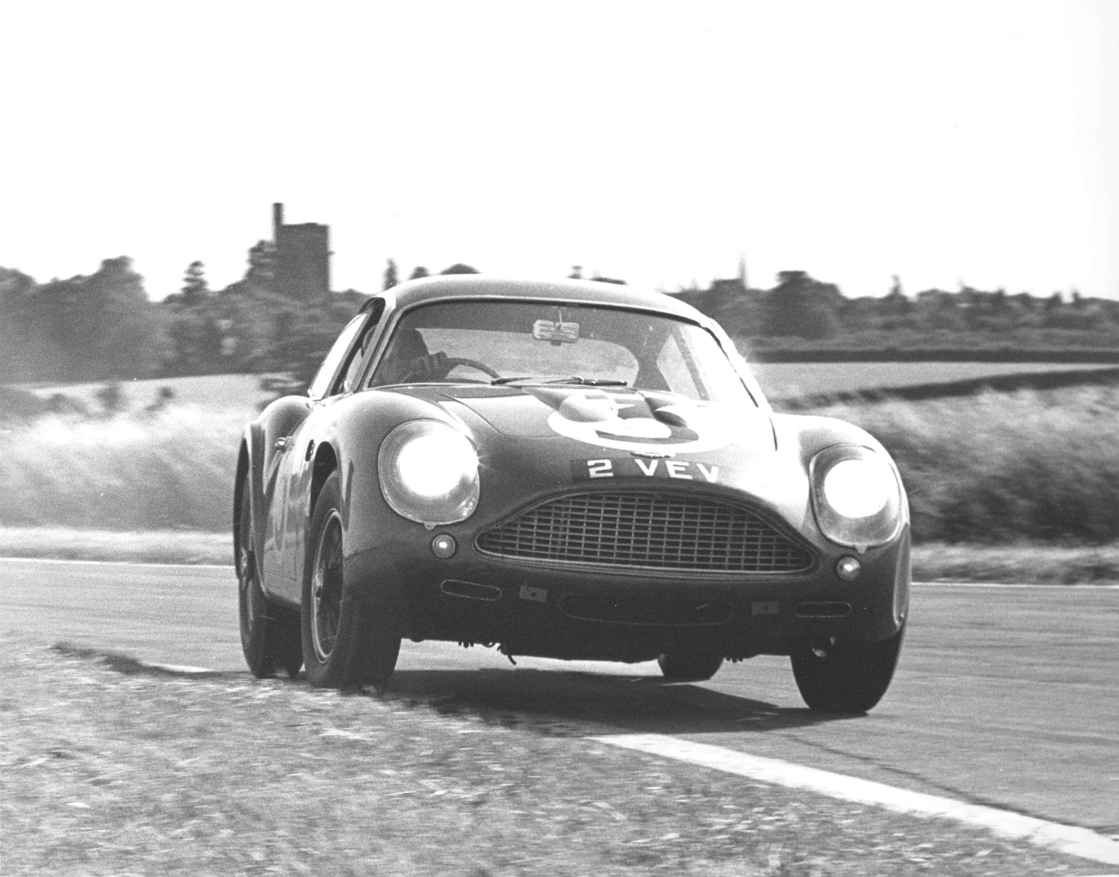 Jim Clark wrestling the Aston Martin DB4 GT Zagato in the 1961 Goodwood Tourist Trophy