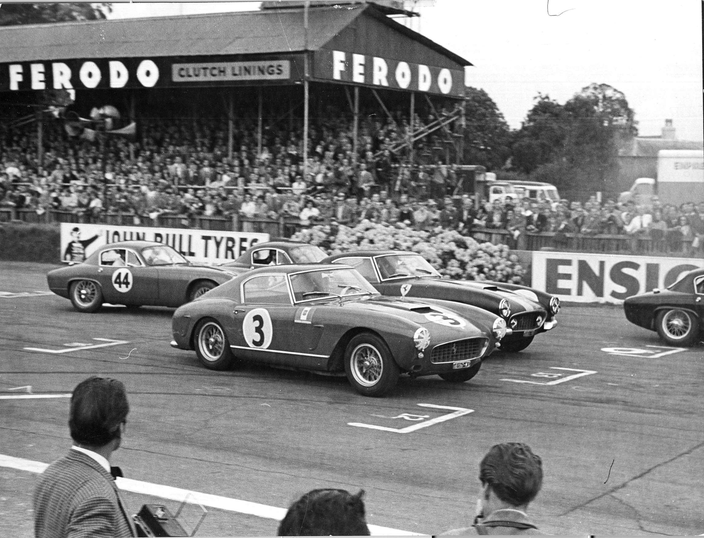 Ferrari 250 GT assortment and Lotus Elites make the 1960 TT start at Goodwood - No 3 is Colin Davis in Count Volpi’s Scuderia Serenissima Ferrari 250 GT SWB which would finish 6th