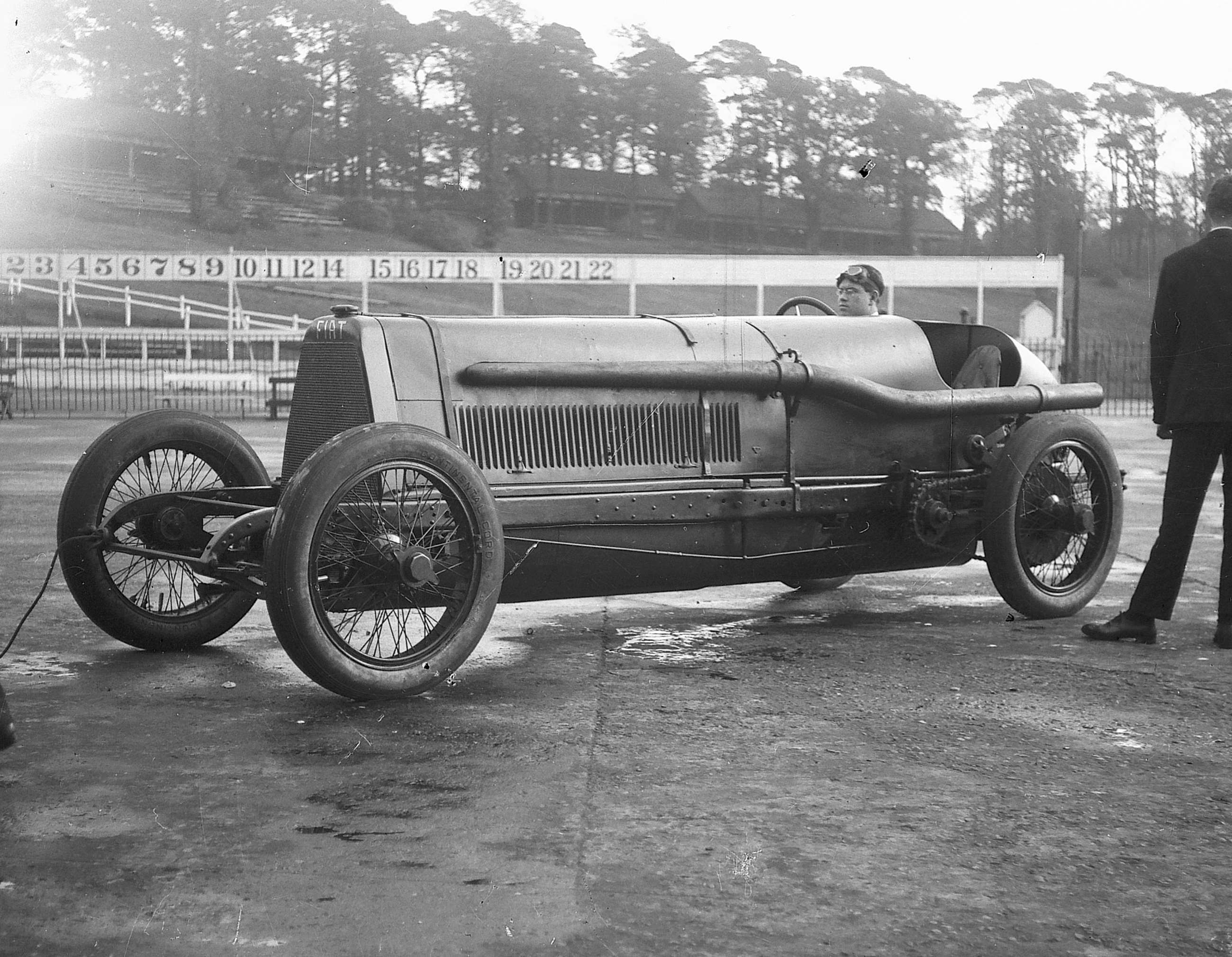 Ernest Eldridge in the famous Fiat ‘Mephistopheles’, as modified by him with a longer chassis and the giant aero-engine to break the World Land Speed Record…