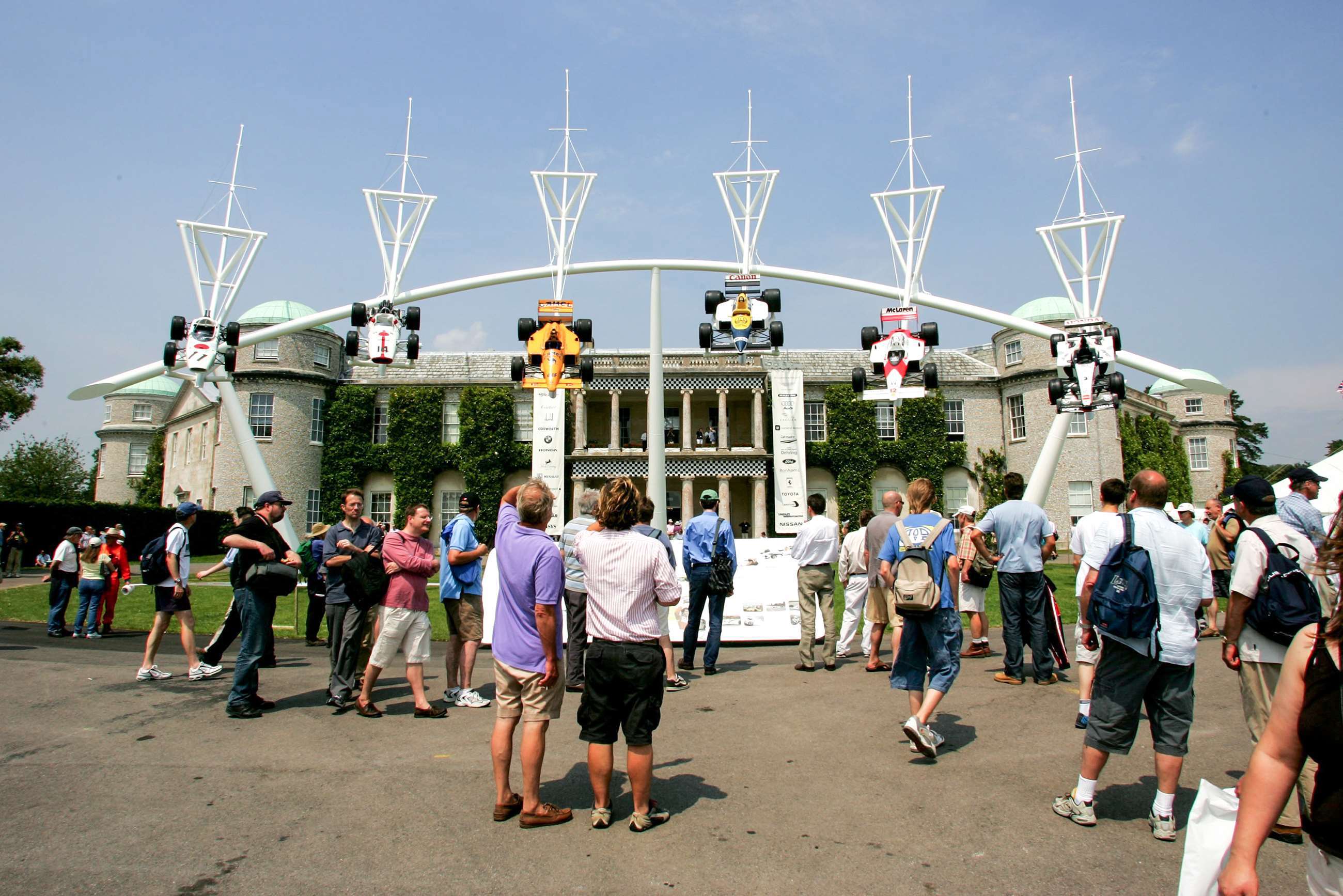 central-feature-fos-2005-andy-smerdon-goodwood-27062019.jpg