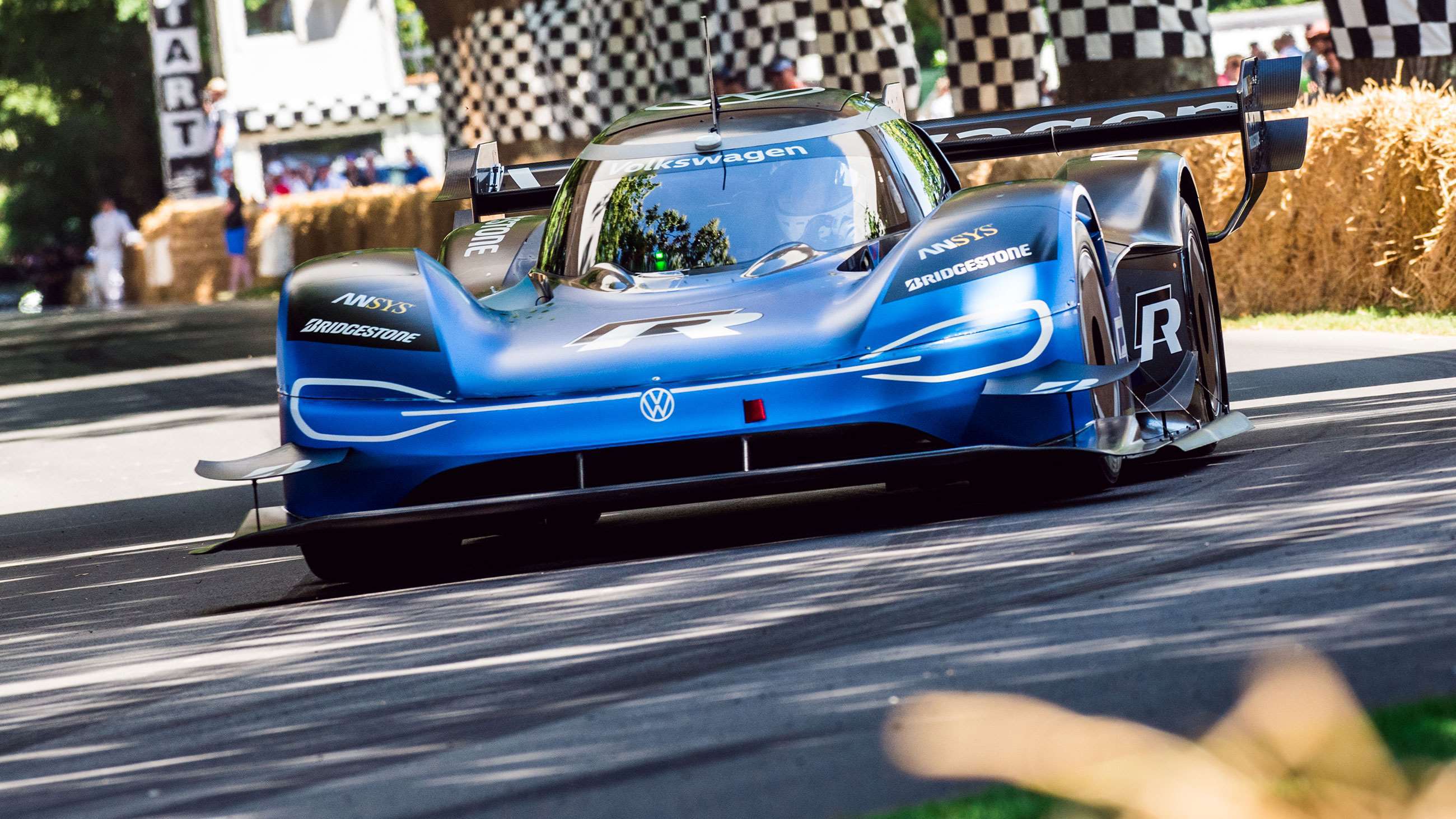 goodwood-speedweek-october-2020-volkswagen-id.r-fos-2019-jayson-fong-goodwood-16072020.jpg