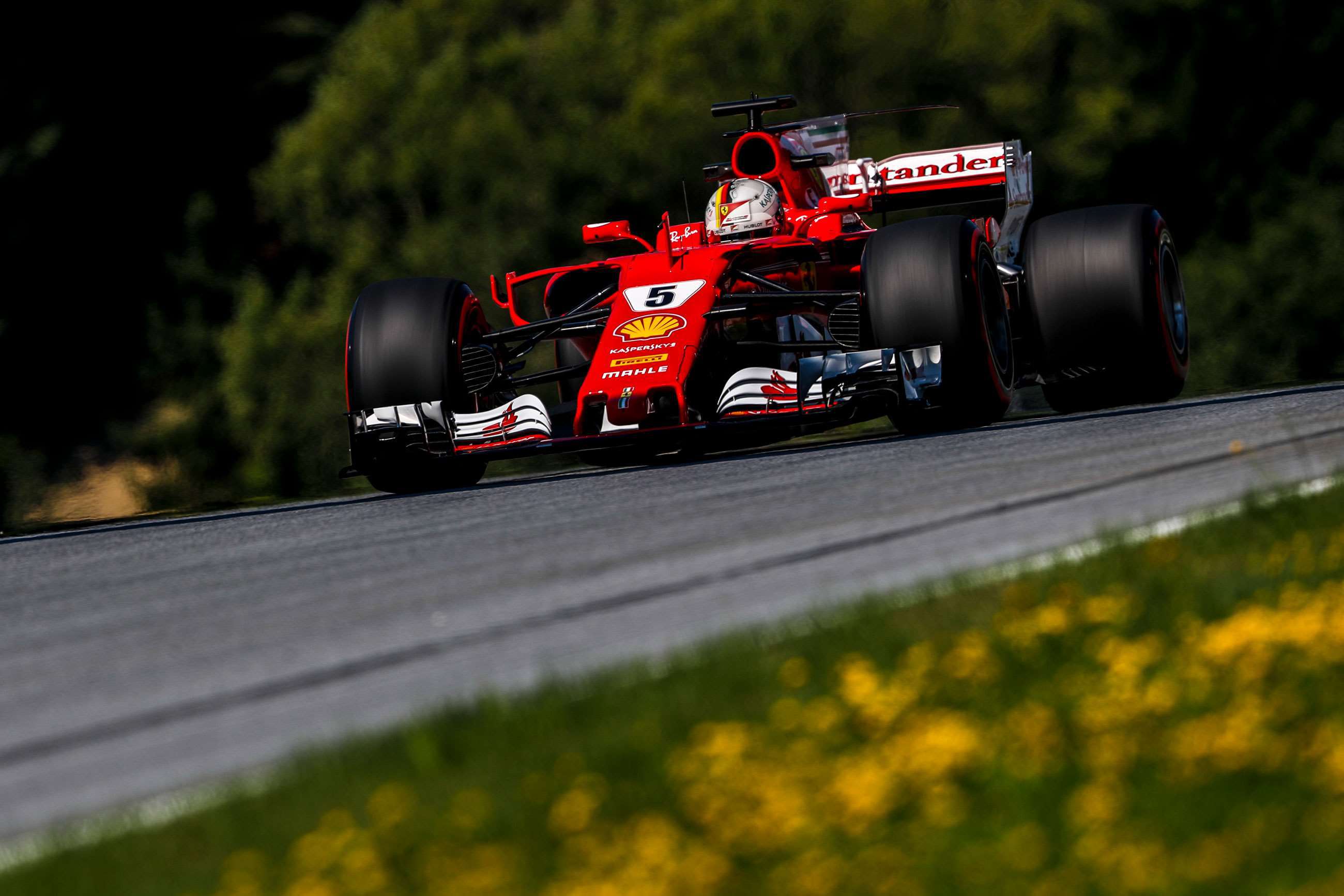 ferrari-sf70h-f1-2017-spielberg-sebastian-vettel-manuel-goria-lat-mi-goodwood-30062021.jpg