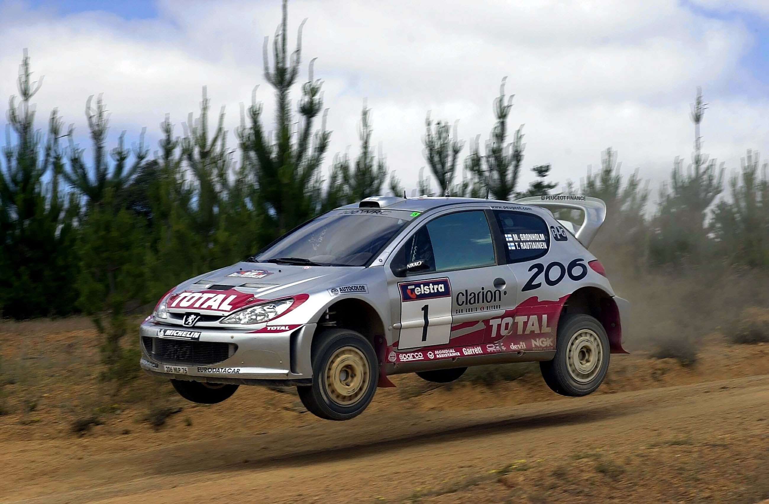 rally-cars-fos-2021-10-peugeot-206-wrc-2000-australia-marcus-gronholm-sutton-mi-goodwood-02072021.jpg