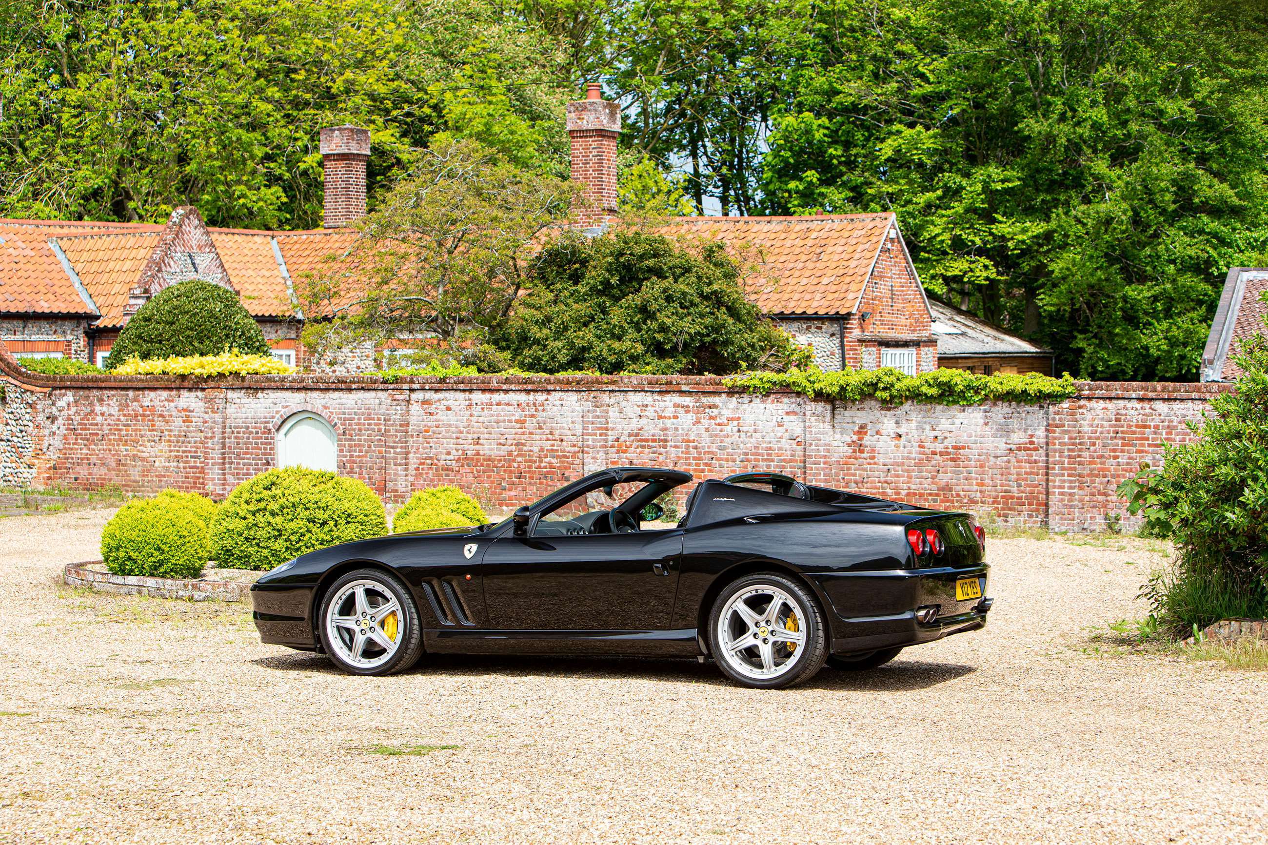 bonhams-fos-sale-5-2005-ferrari-575m-superamerica-goodwood-10072021.jpg