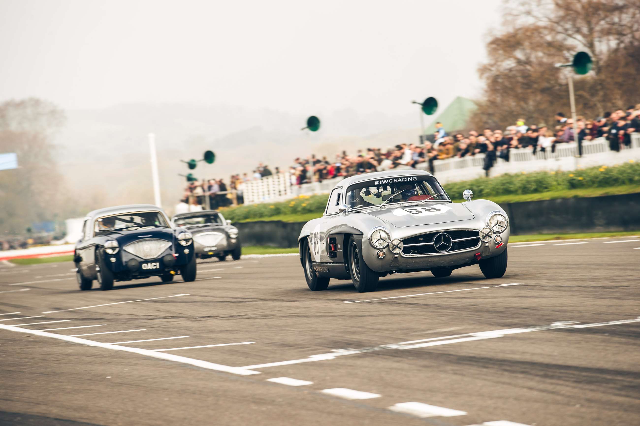 77mm-david-coulthard-mercedes-300-sl-gullwing-tom-shaxson-goodwood-18042019.jpg