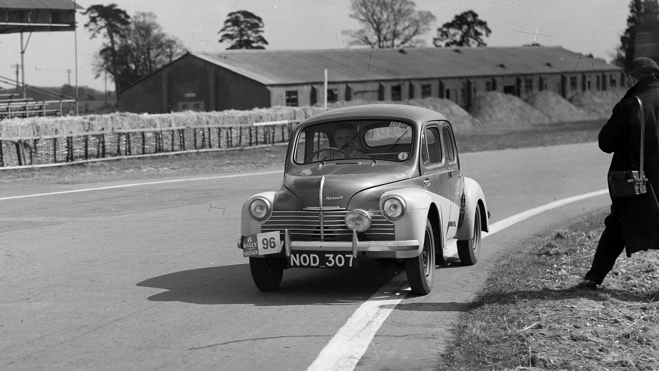 renault-4cv-rac-rally-1953-mi-06042022-2600.jpg