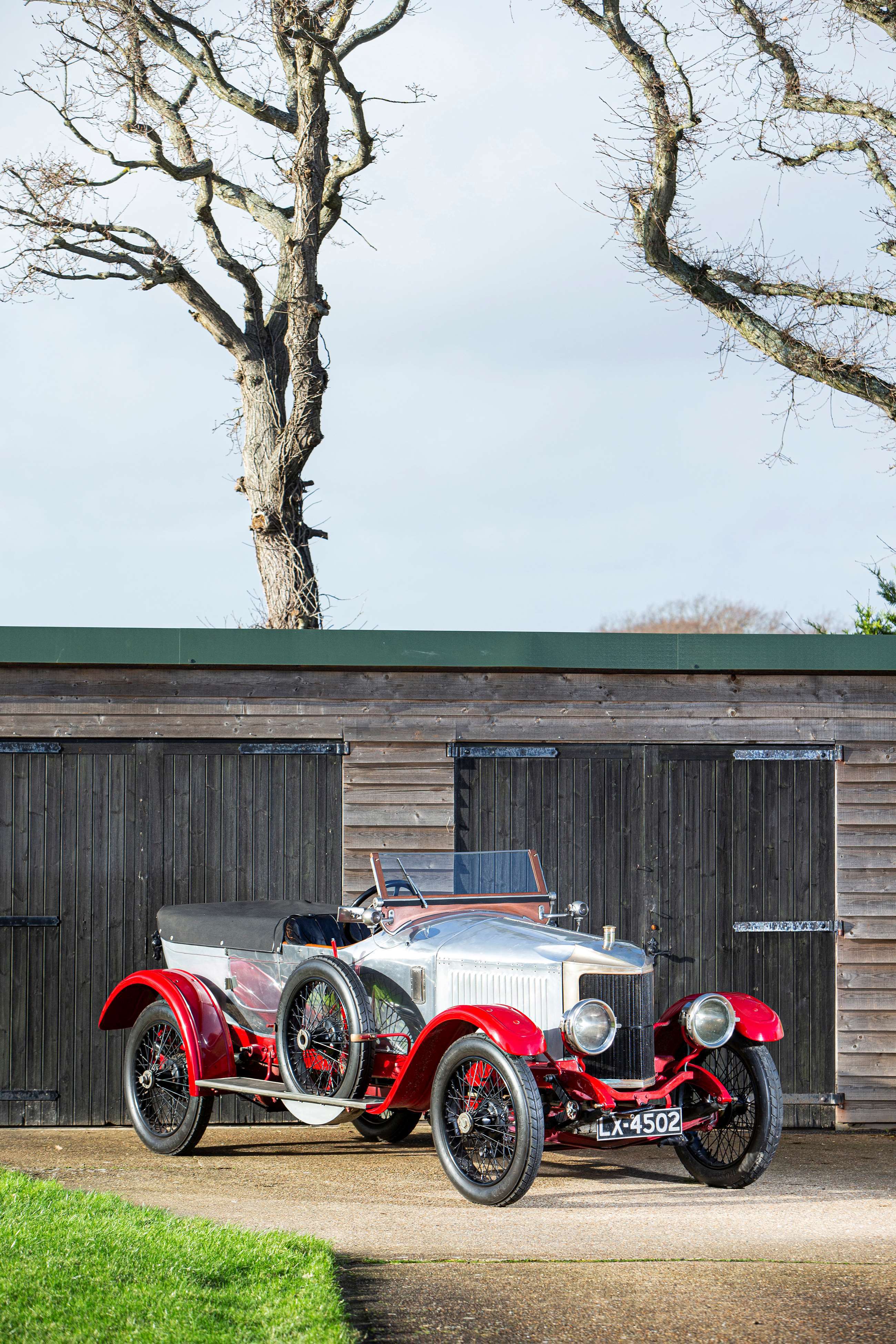 bonhams-80mm-sale-preview-02.jpg