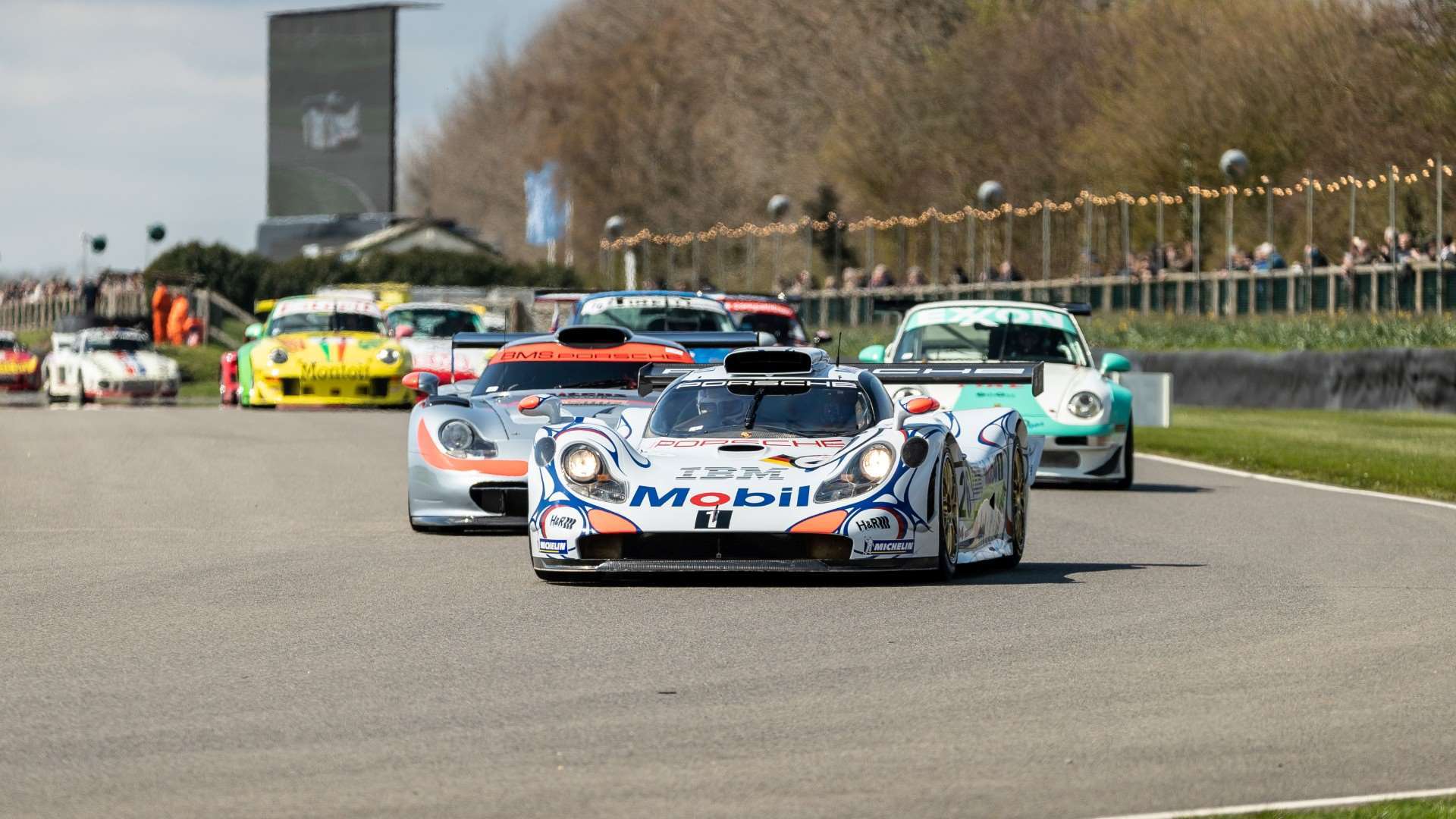 goodwood-80mm-saturday-porsche-parade-edit-2.jpg