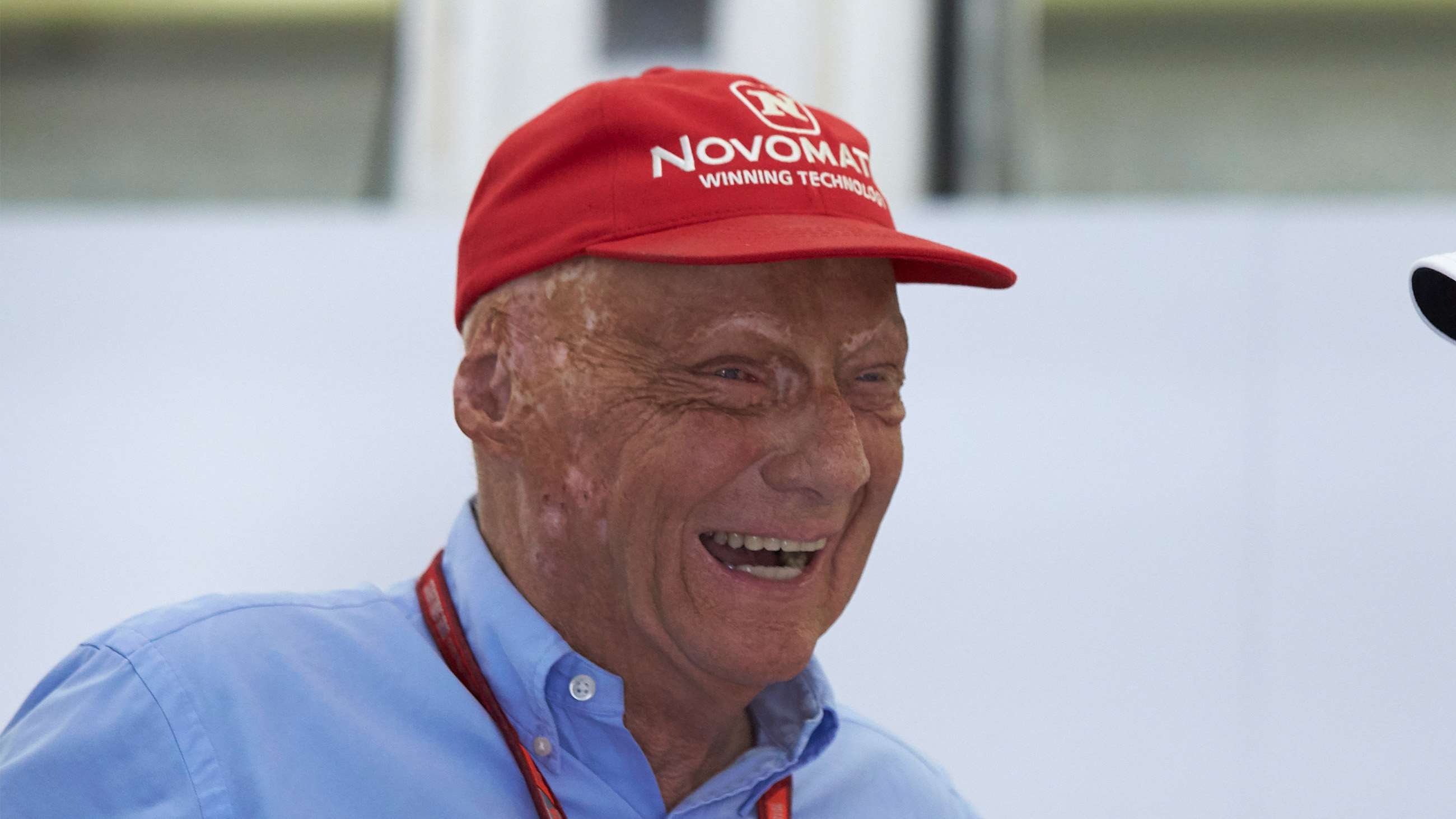 niki-lauda-81mm-celebration-01.jpg