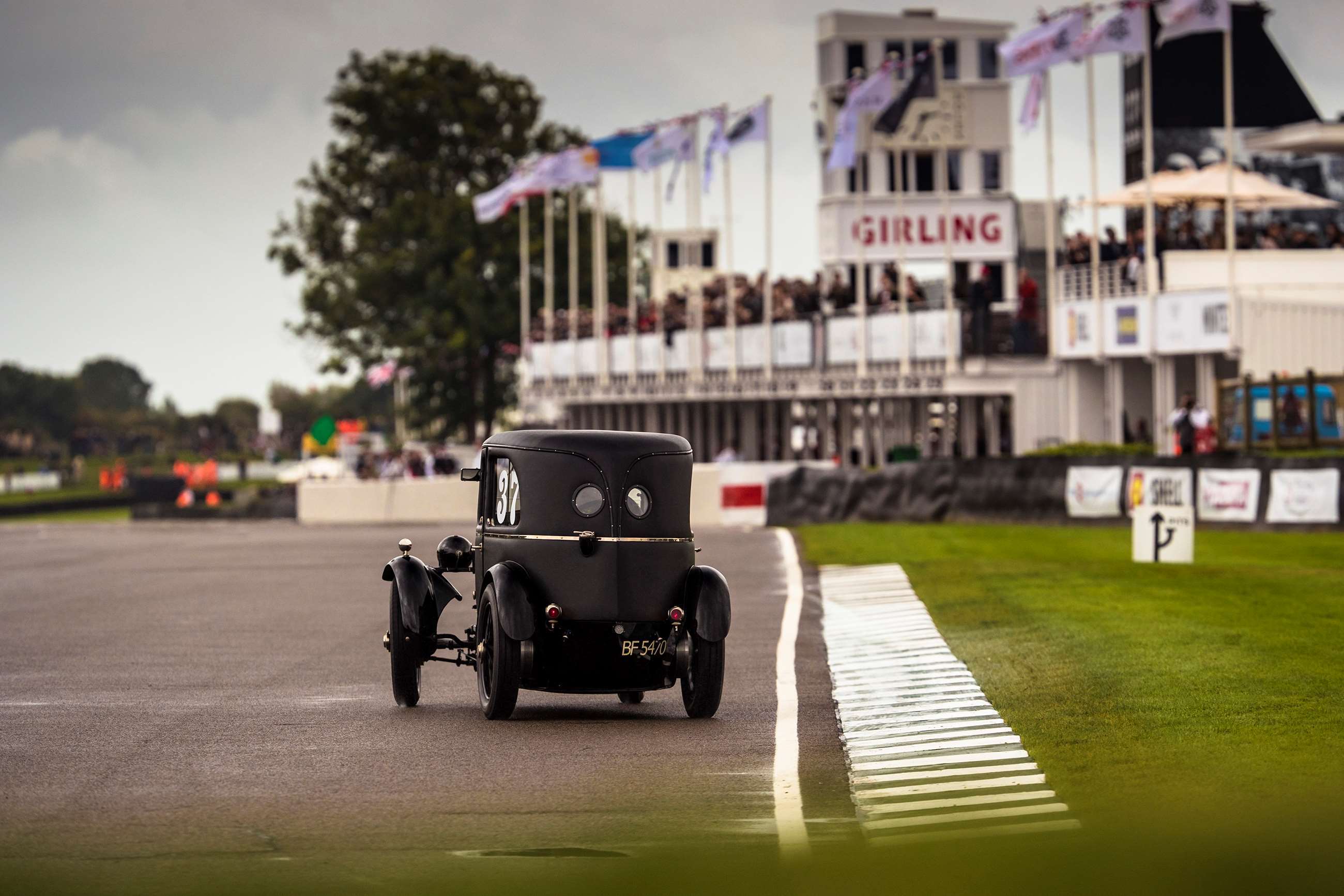 brooklands-trophy-goodwood-revival01.jpg