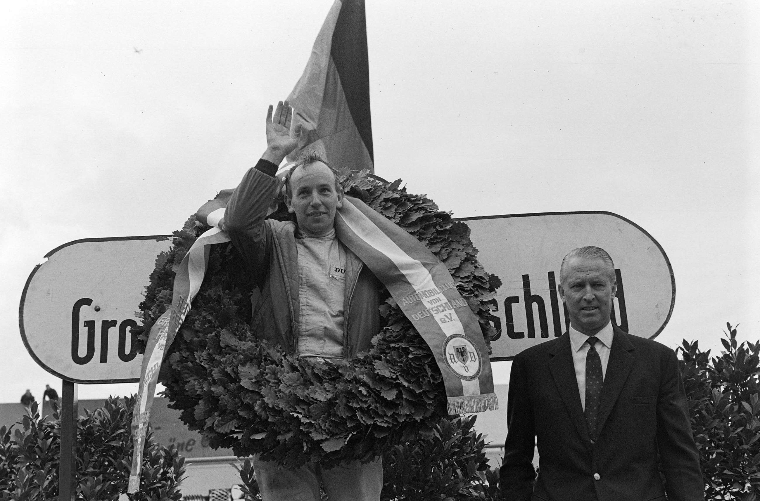 john-surtees-to-be-celebrated-at-goodwood-revival-01.jpg