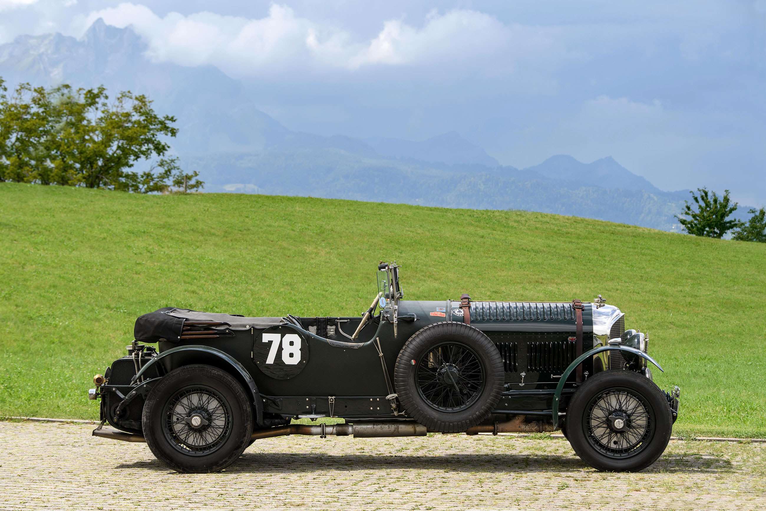 bonhams-speedweek-2-bentley-le-mans-tourer-6.5-8-litre-1926-goodwood-06102020.jpg