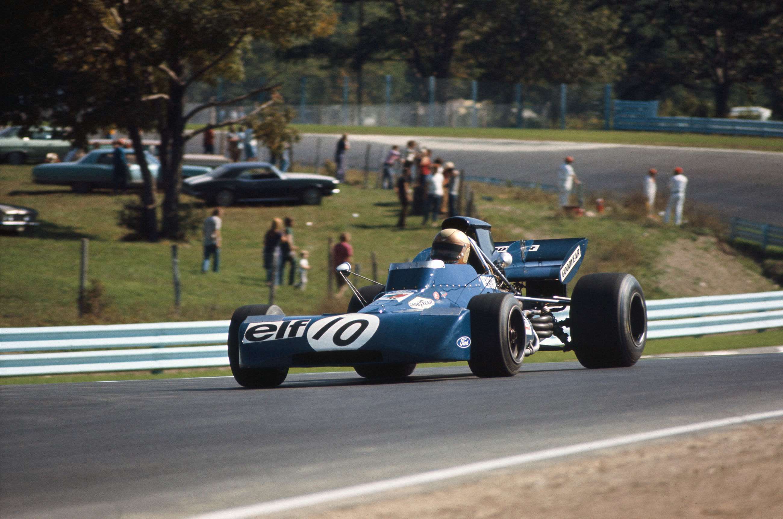 speedweek-f1-cars-2-tyrrell-001-f1-1971-watkins-glen-peter-revson-lat-mi-goodwood-13102020.jpg