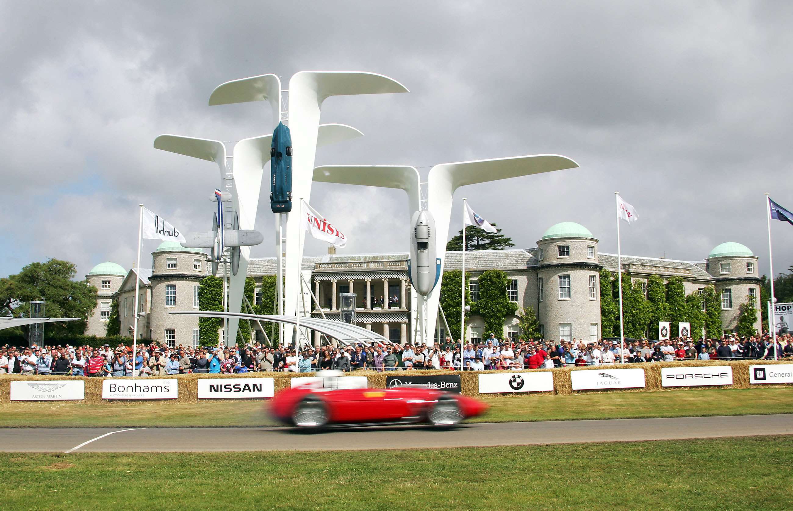 speedweek-at-home-central-feature-competition-fos-2004-john-colley-goodwood-06102020.jpg