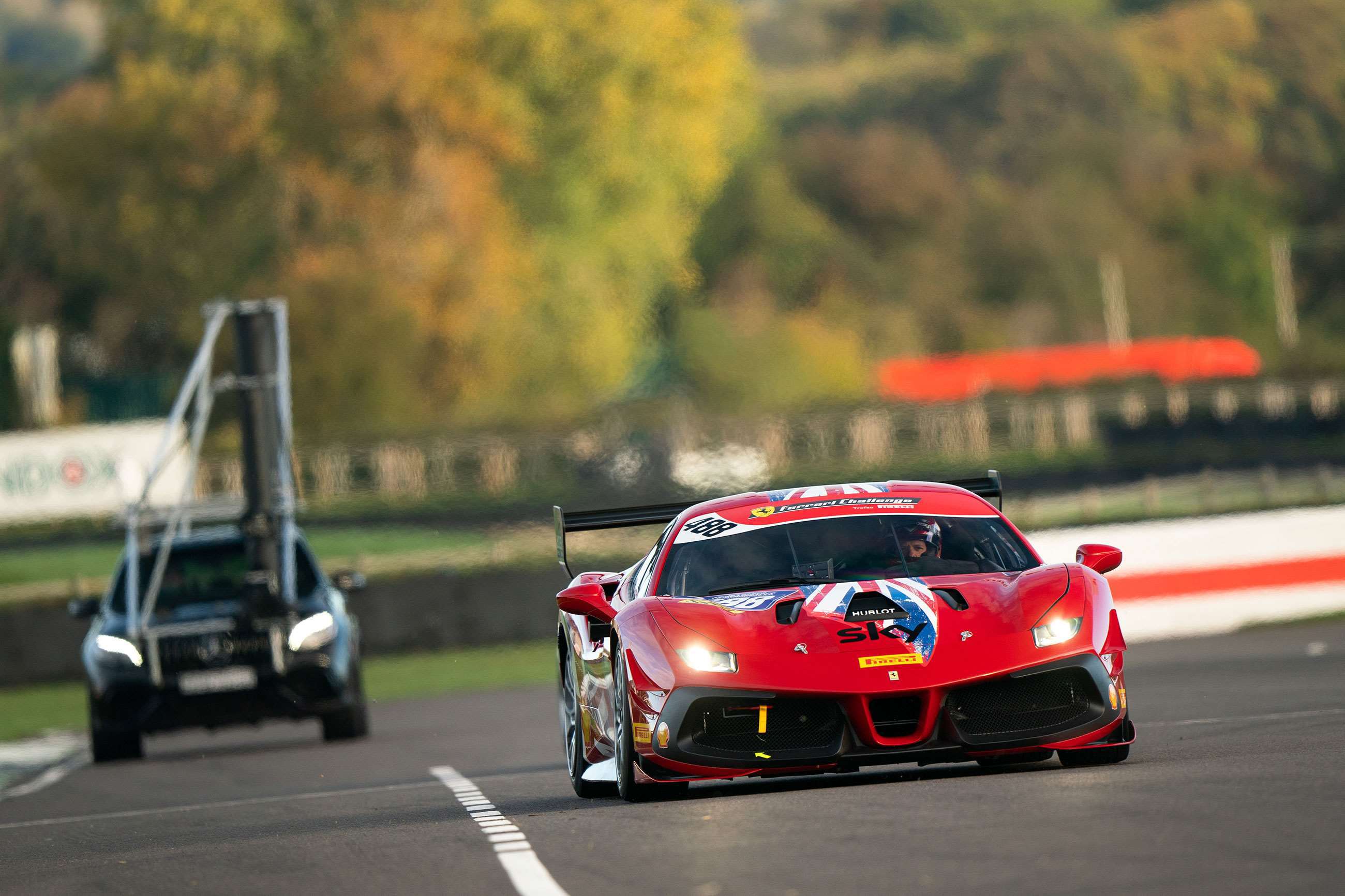 speedweek-2020-matt-griffin-ferrari-488-challenge-nick-dungan-goodwood-25112020.jpg