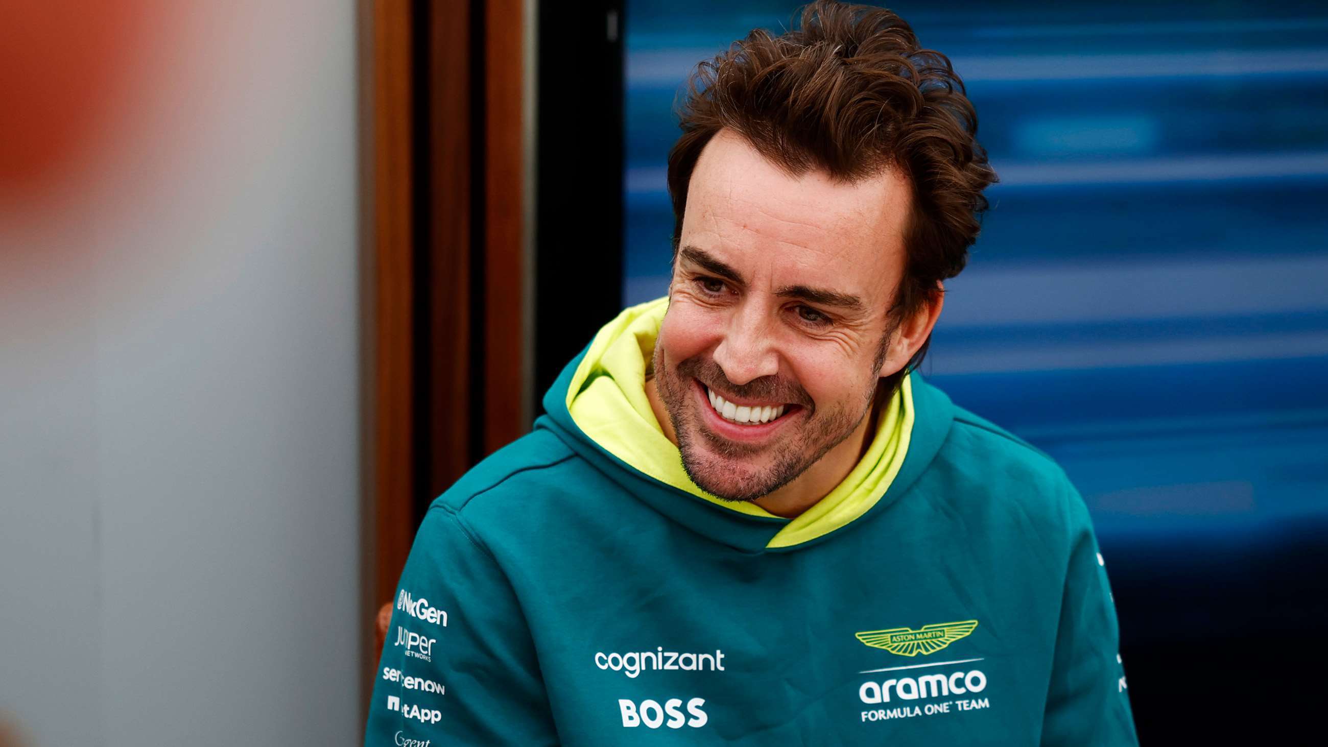 fernando-alonso-aston-martin-2026-contract-01.jpg