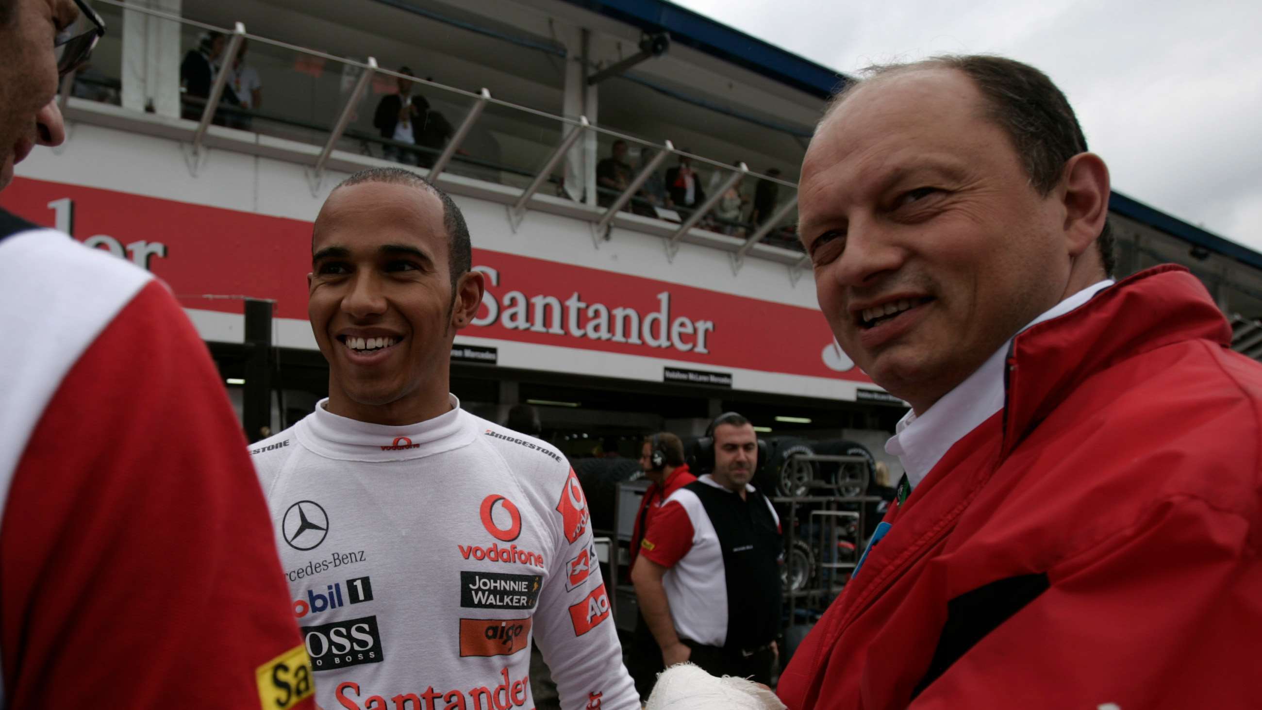 lewis-hamitlon-motivated-at-ferrari-f1-04.jpg