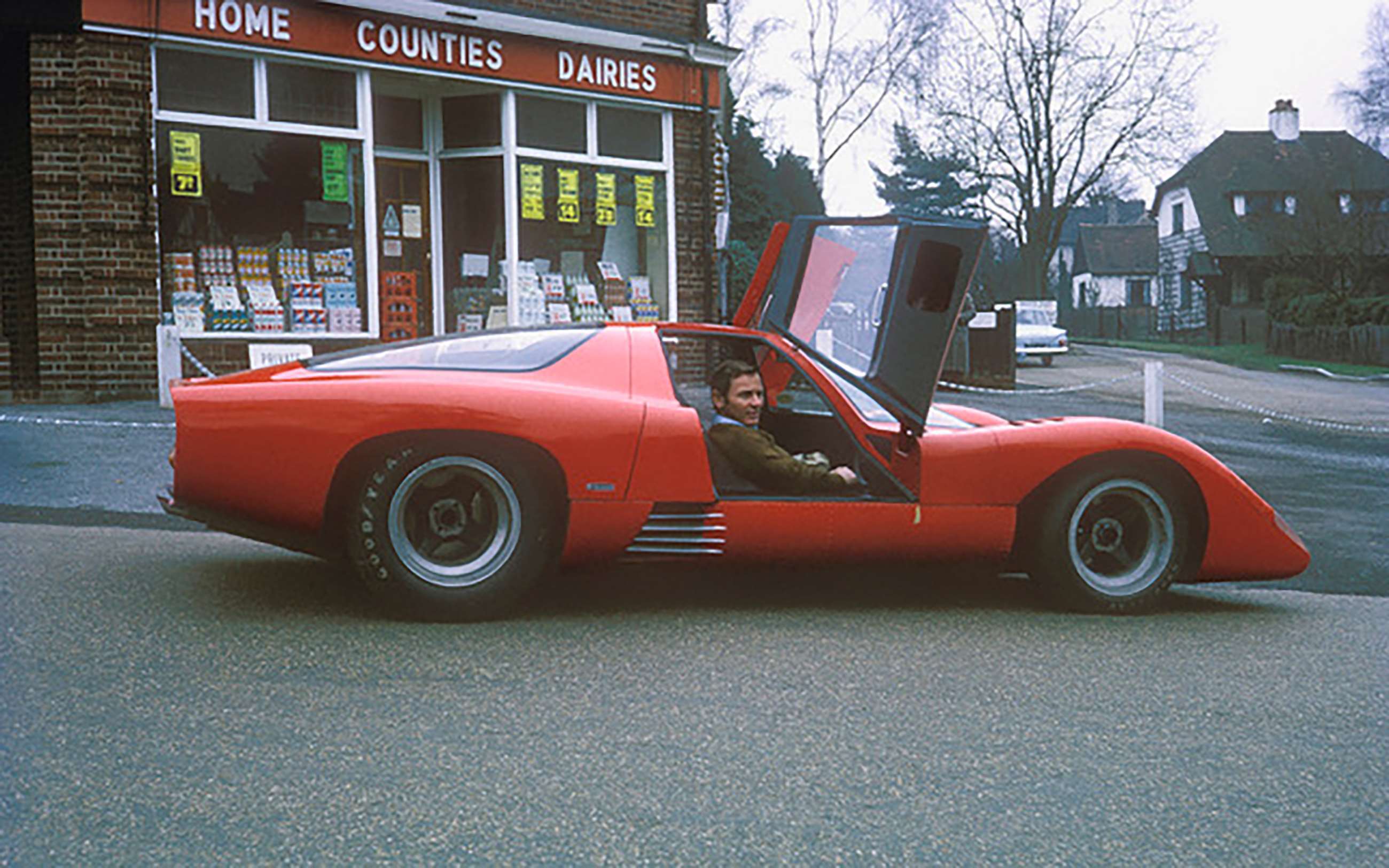 bruce-mclaren-east-horsley-mclaren-m6gt-goodwood-25042019.jpg