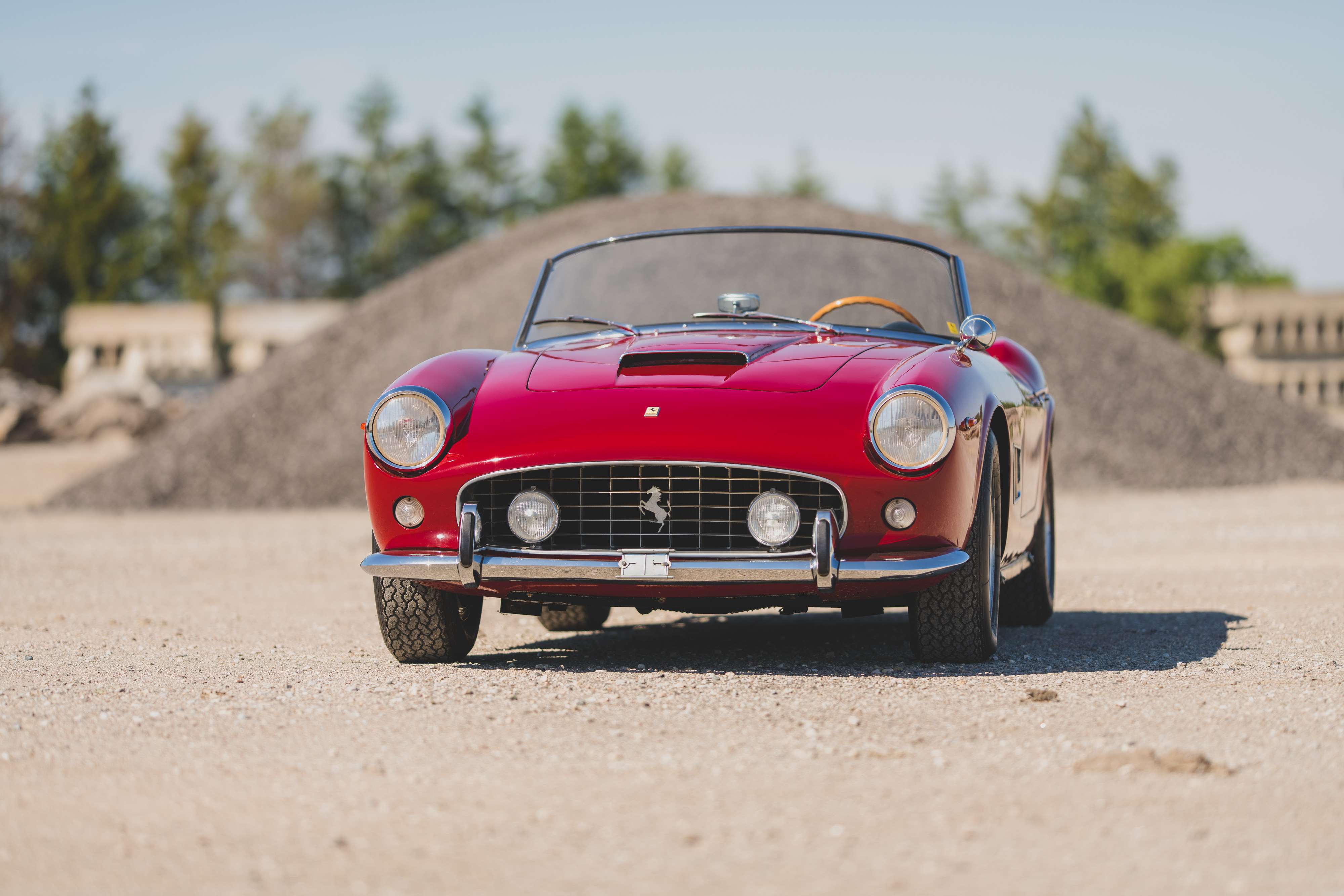 monterey-2019-rm-sothebys-1962-ferrari-250-california-swb-spider-by-scaglietti-goodwood-08082019.jpg