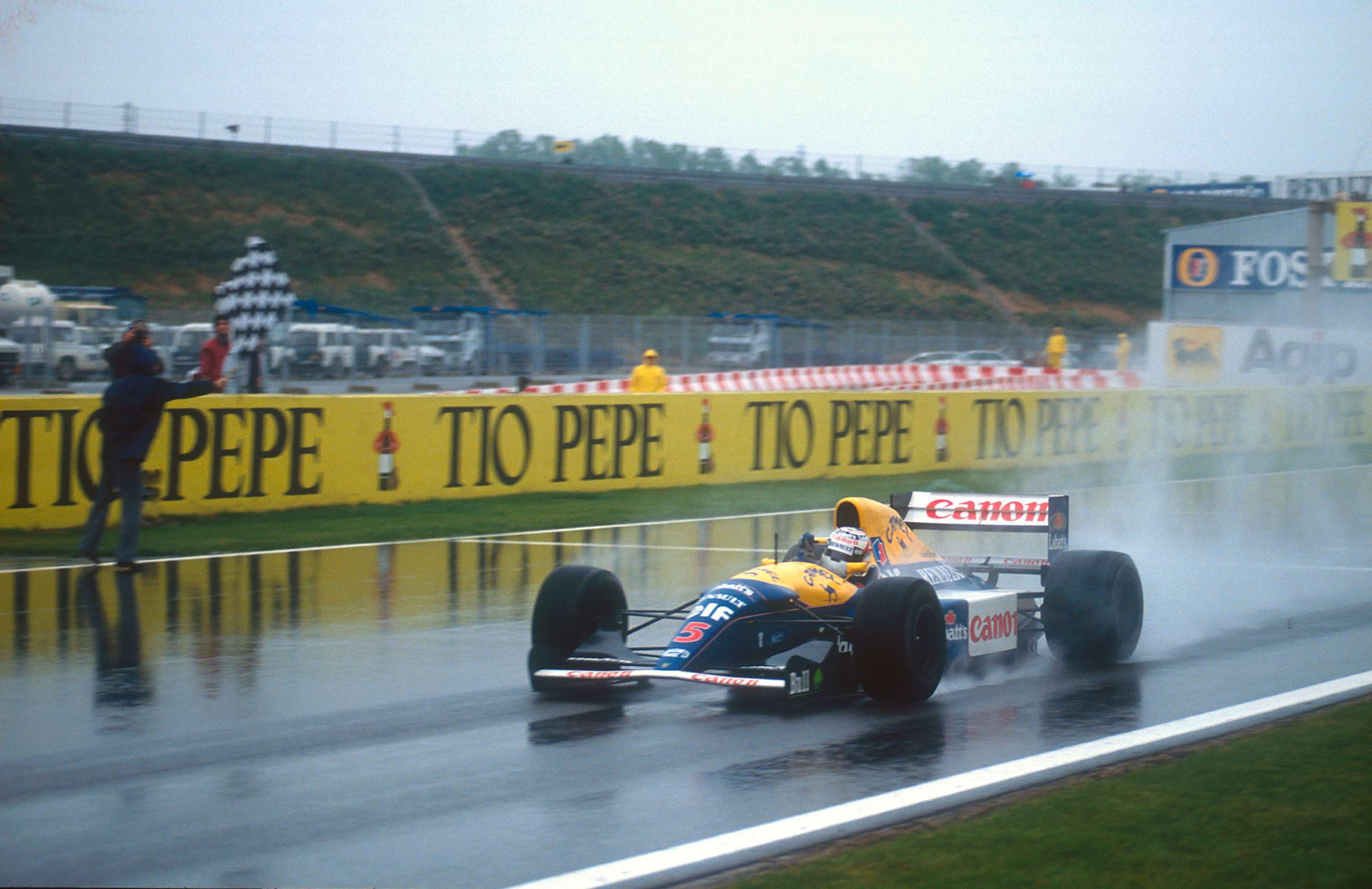 williams-renault-fw14b-nigel-mansell-white-5-1992-spanish-grand-prix-win-lat-photographic-goodwood-06022019.jpg