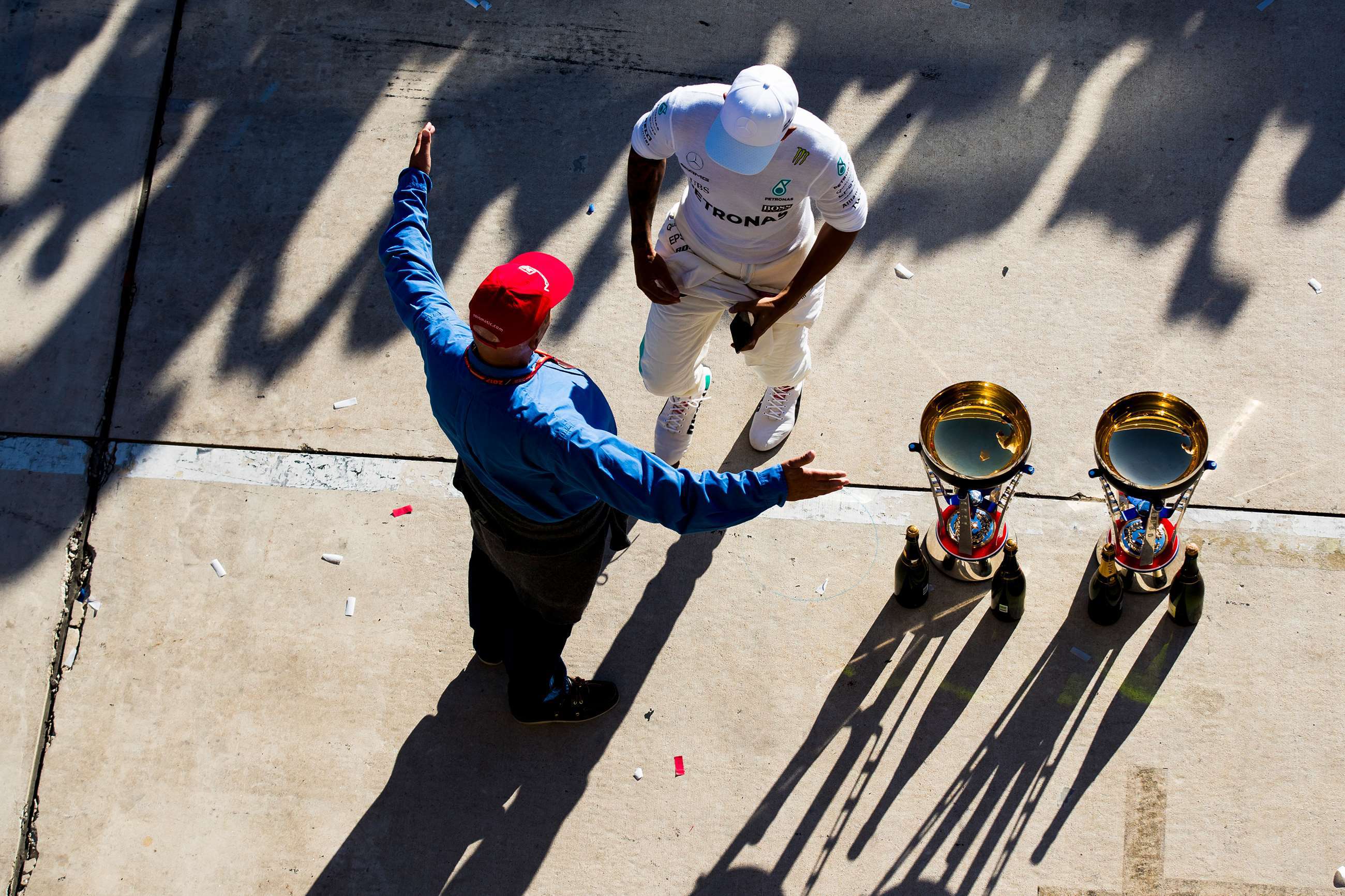 niki-lauda-f1-2017-usa-lewis-hamilton-sam-bloxham-lat-motorsport-images-goodwood-22052019.jpg