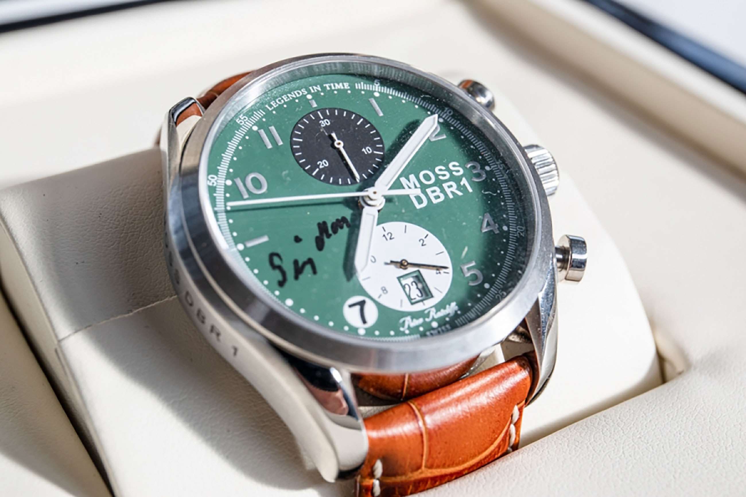 stirling-moss-memorabilia-sale-aston-martin-dbr1-watch-silverstone-auctions-goodwood-13112020.jpg