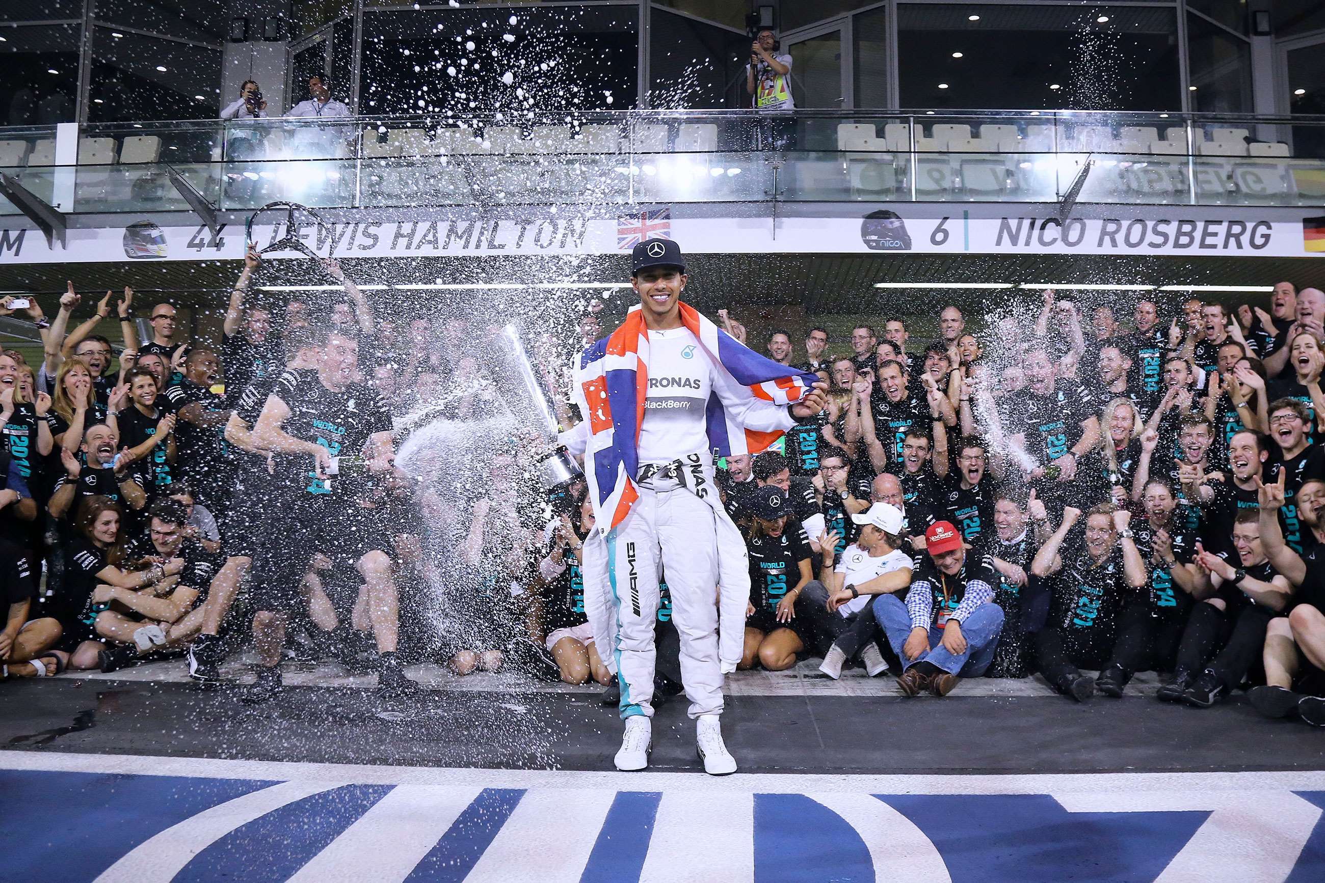 f1-2015-abu-dhabi-lewis-hamilton-steve-etherington-mi-goodwood-15122020.jpg