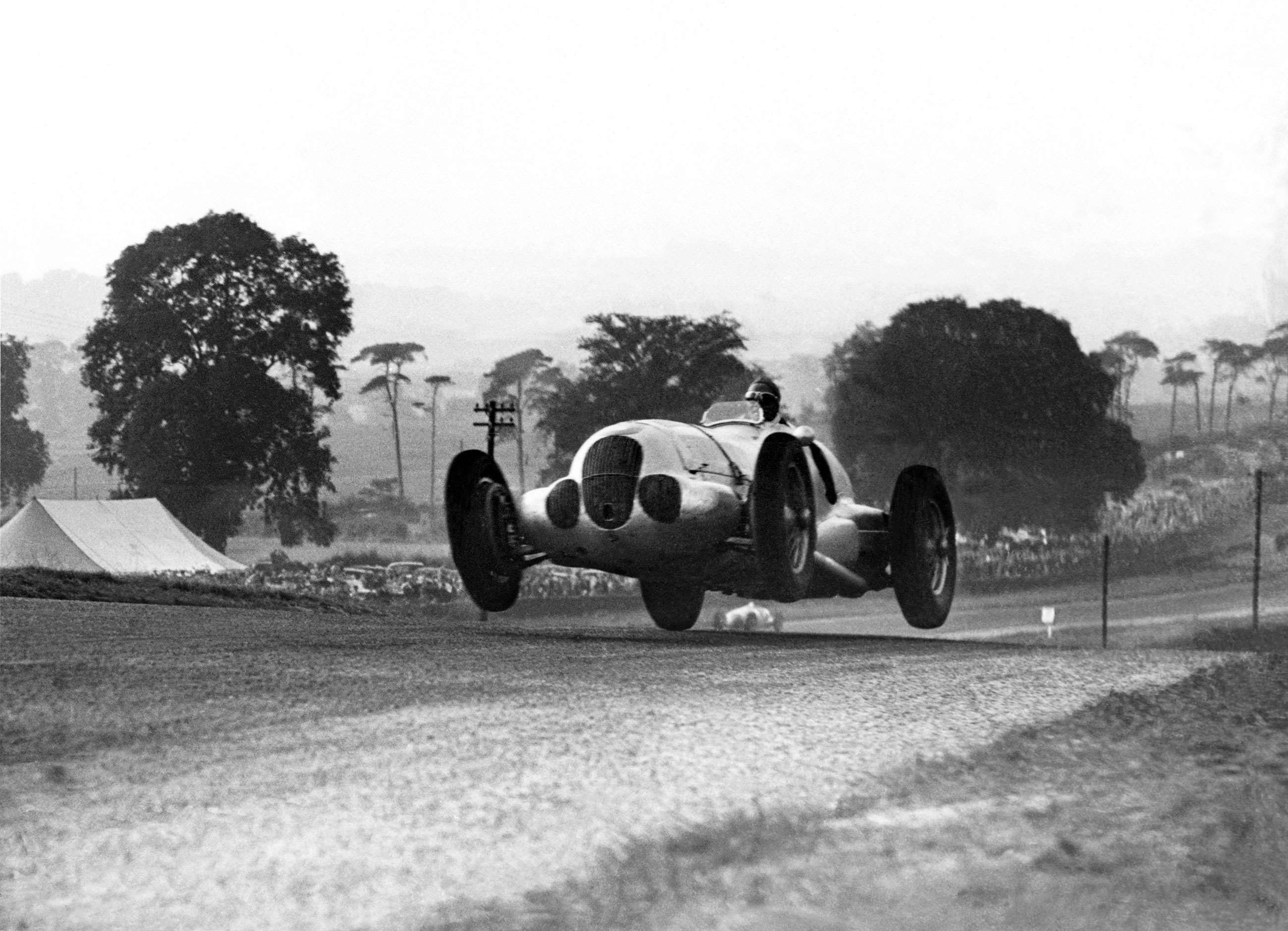 best-mercedes-racing-cars-1-mercedes-w125-f1-1937-donington-manfred-von-brauchitisch-lat-mi-goodwood-01052020.jpg