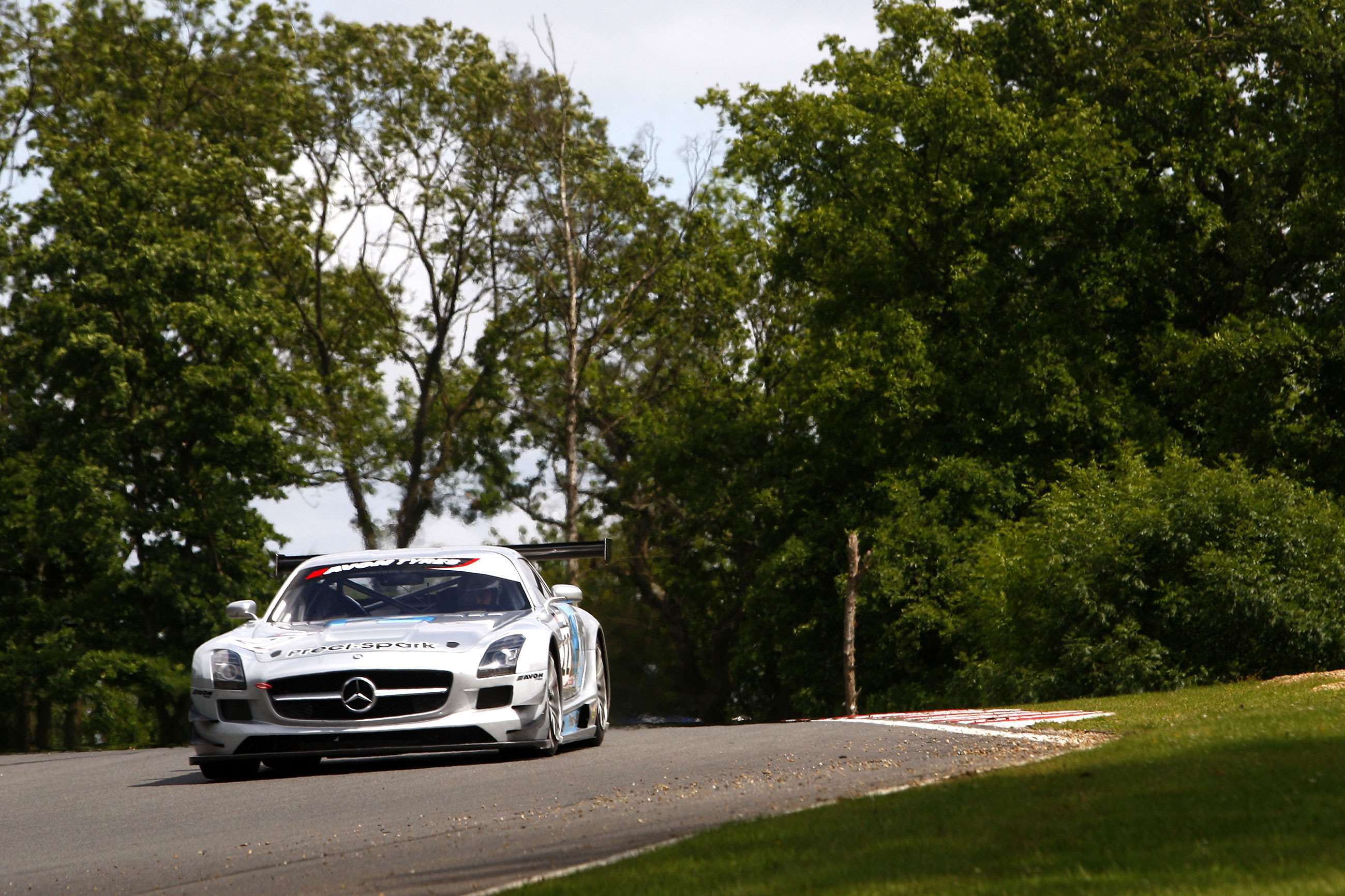 best-mercedes-racing-cars-7-mercedes-sls-amg-gt3-brands-hatch-2011-jacob-ebrey-lat-mi-goodwood-01052020.jpg