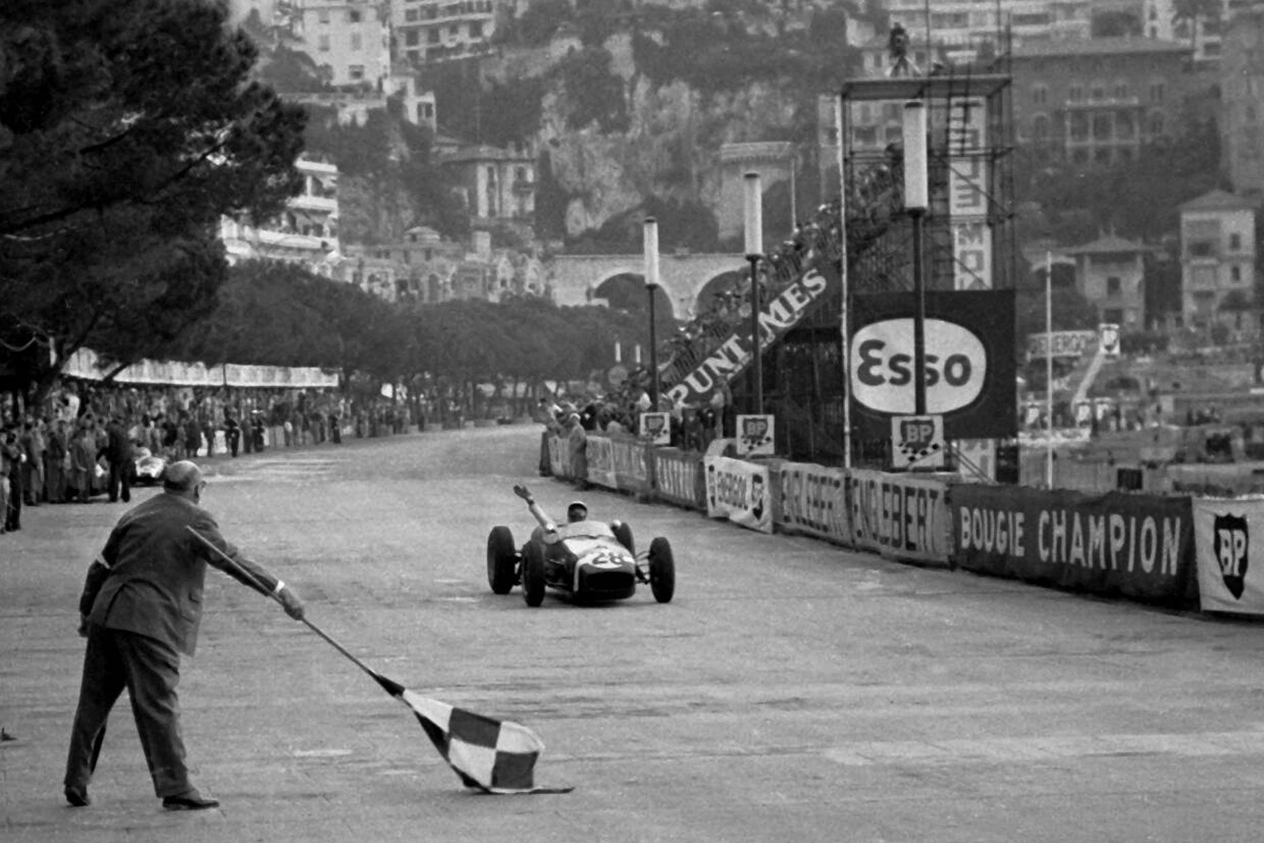 stirling-moss-monaco-196001.jpg