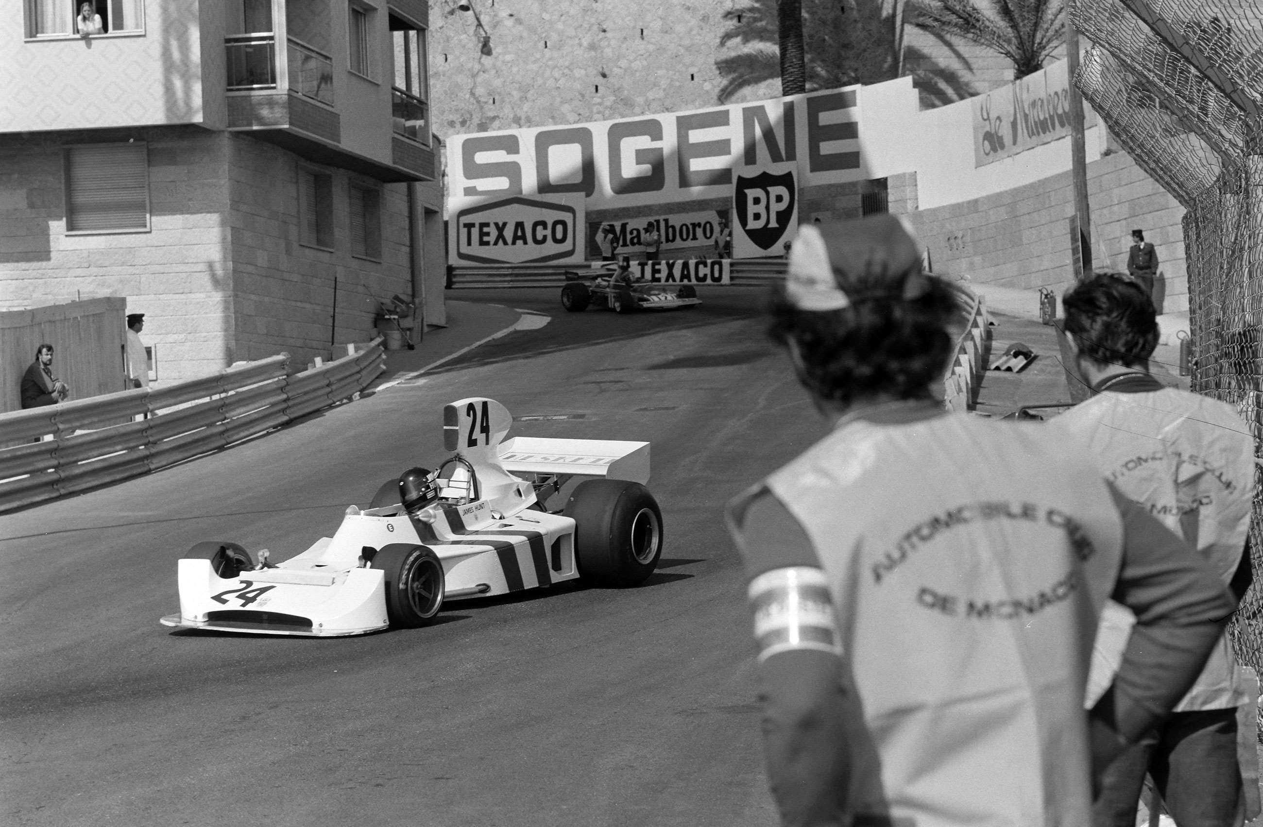 f1-1974-monaco-james-hunt-hesketh-308-ford-2-mi-goodwood-21072020.jpg