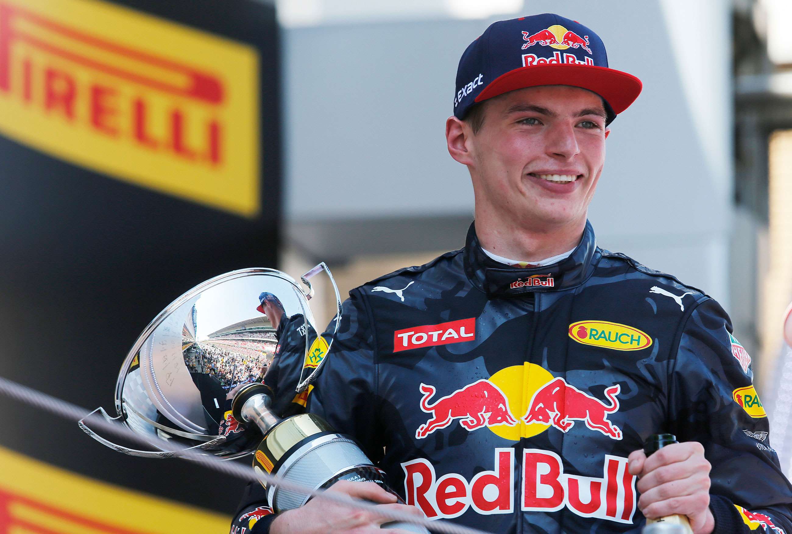 youngest-race-winners-1-f1-max-verstappen-age-spain-2016-red-bull-steven-tee-mi-goodwood-15072020.jpg