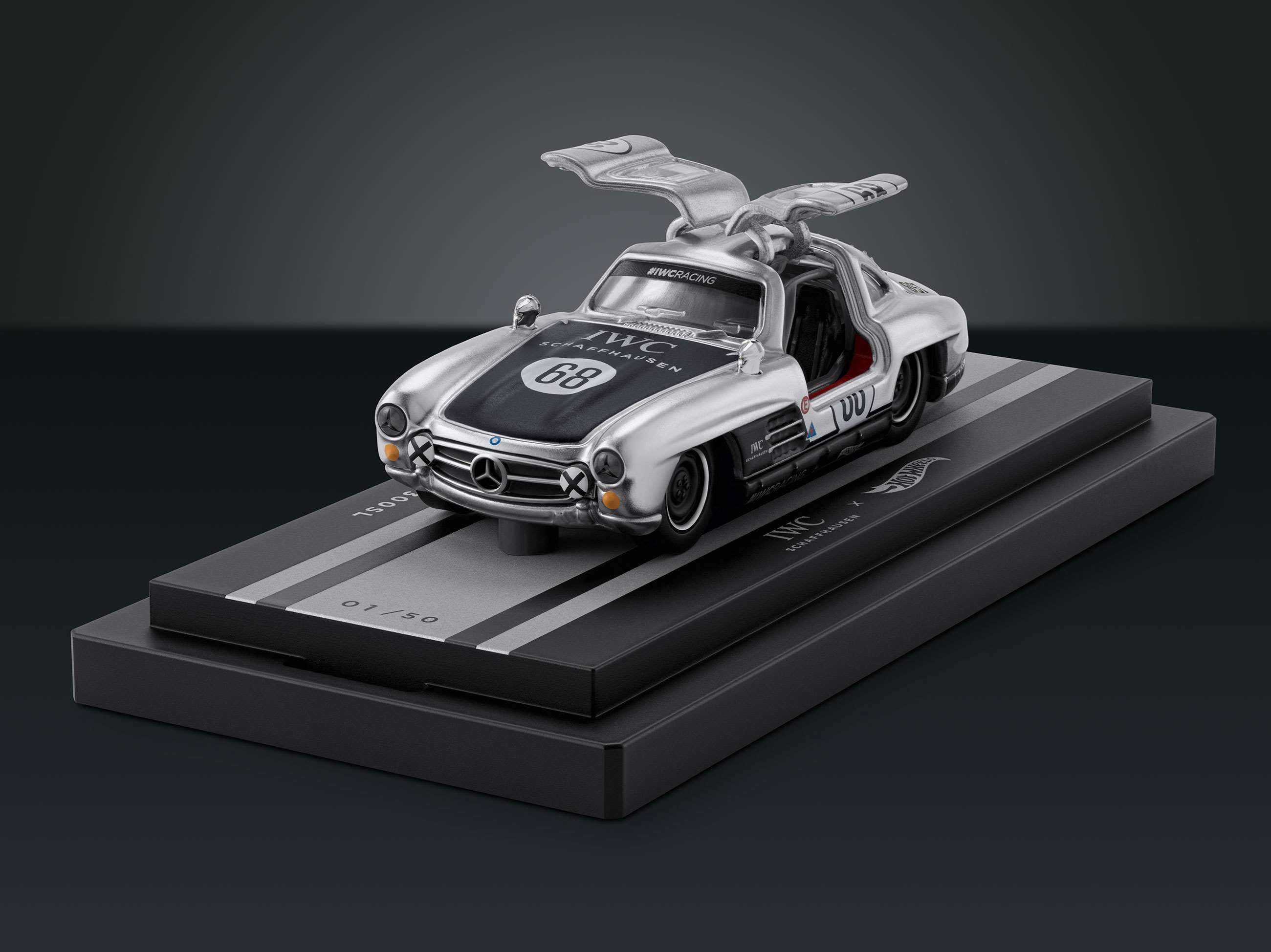 iwc-pilots-watch-chronography-hot-wheels-mercedes-300sl-gullwing-goodwood-19102021.jpg