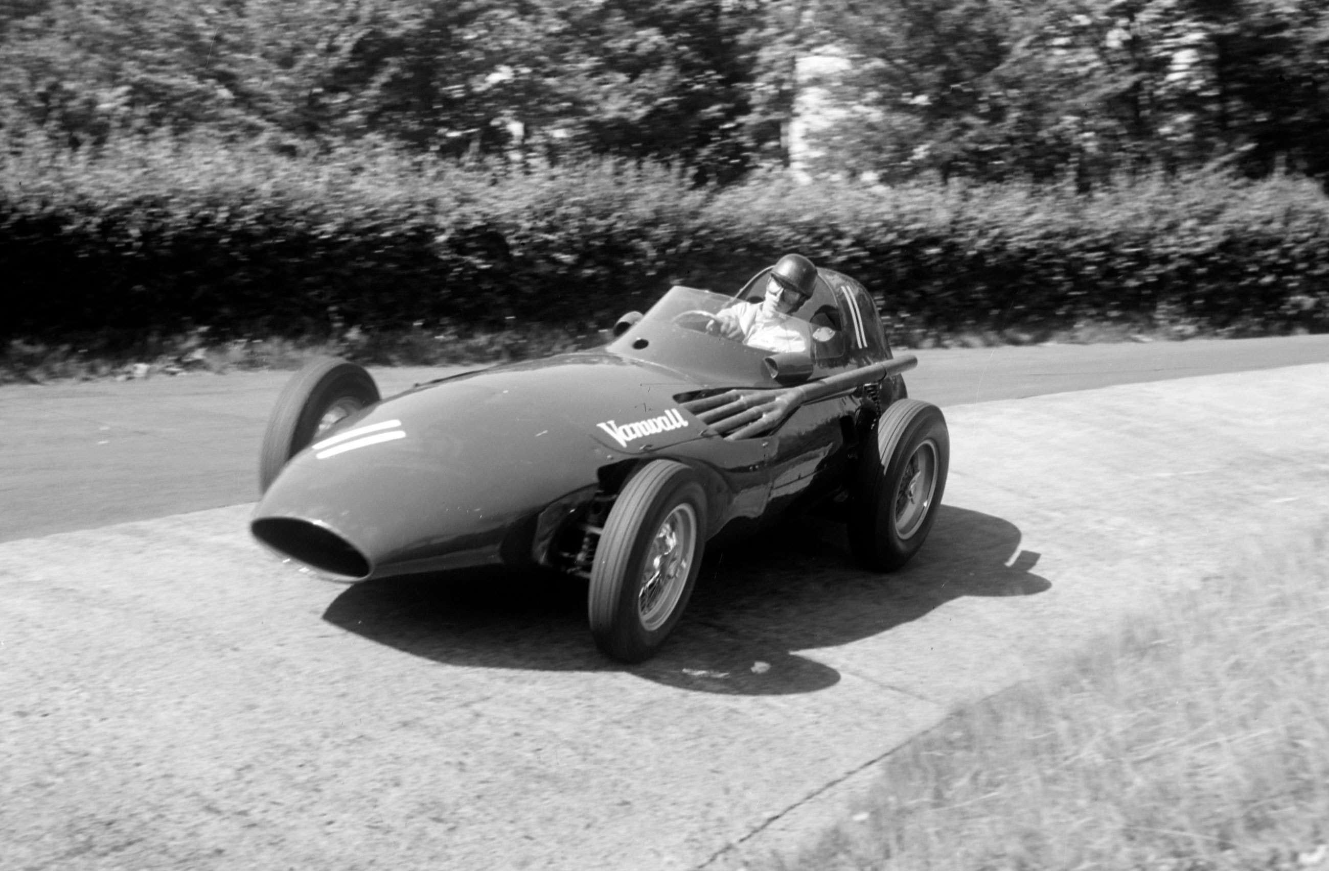 best-f1-cars-of-the-1950s-1-vanwall-vw5-tony-brooks-germany-1957-mi-goodwood-30042021.jpg