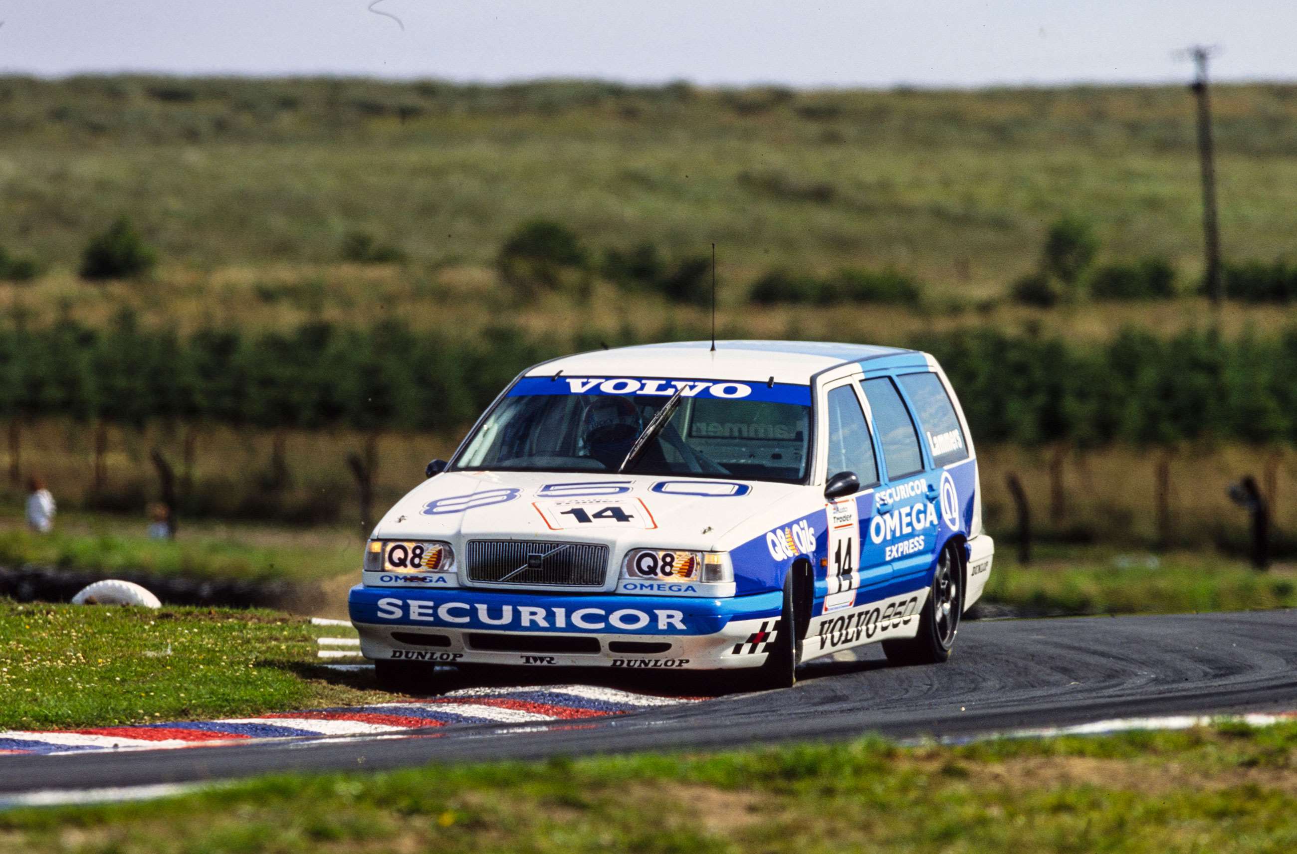 f1-drivers-btcc-1-jan-lammers-volvo-850-1994-knockhill-mi-goodwood-20052021.jpg