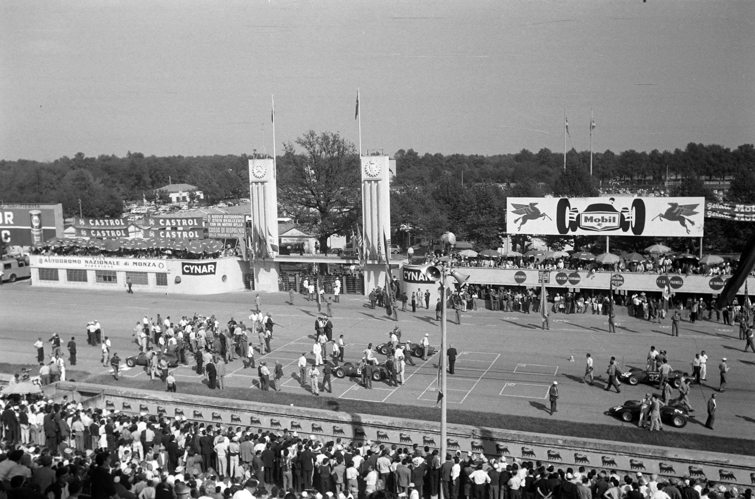 f1-1961-monza-grid-mi-goodwood-10092021.jpg