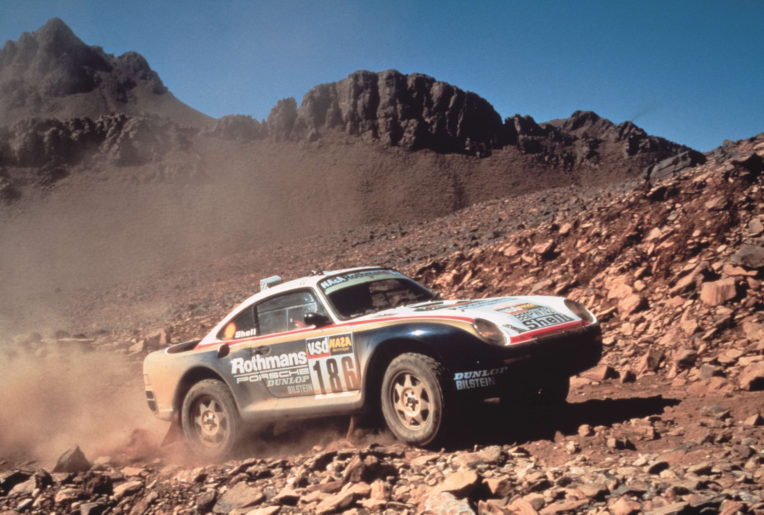 porsche-911-dakar-01.jpg