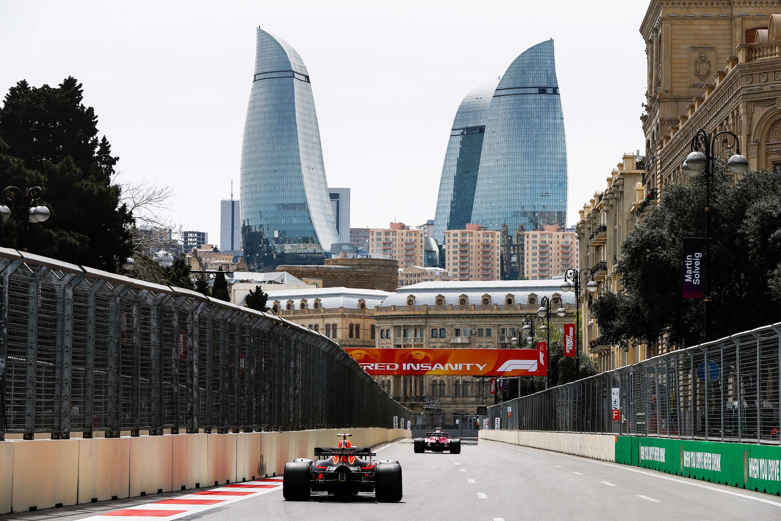 f1-2018-azerbaijan-baku-daniel-ricciardo-red-bull-rb14-glenn-dunbar-lat-goodwood-22042019.jpg