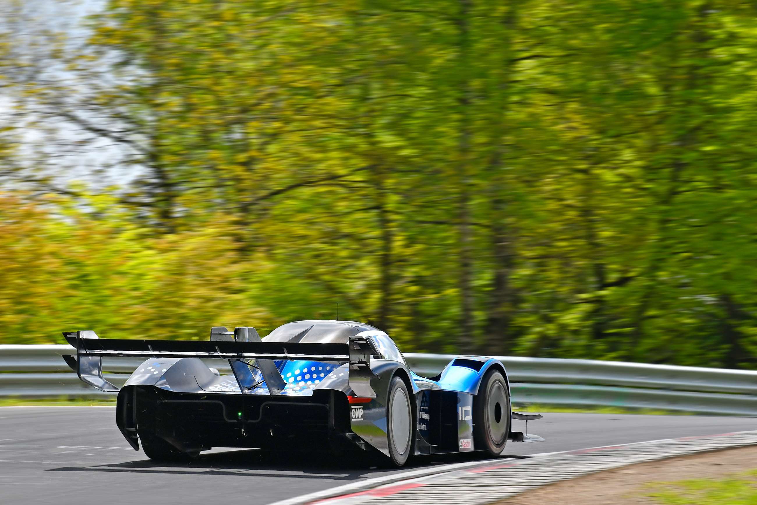 volkswagen-id-r-nurburgring-record-time-frozenspeed-goodwood-03062019.jpg