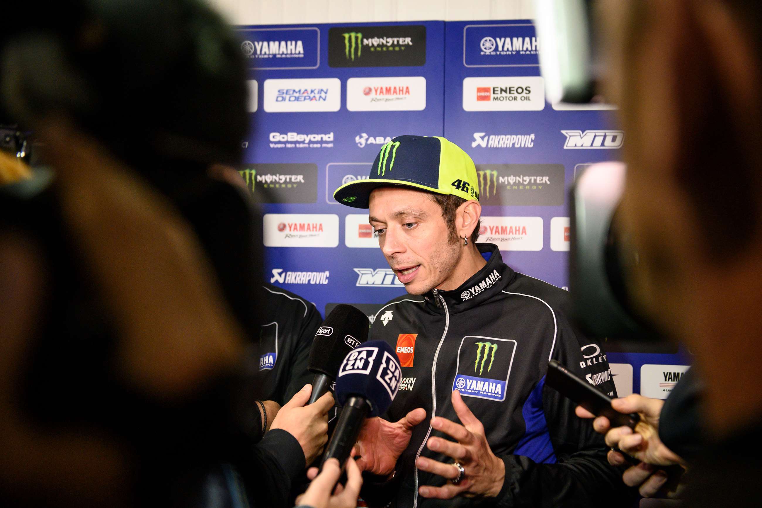 motogp-valentino-rossi-qarar-testing-interview-lat-goodwood-01032019.jpg