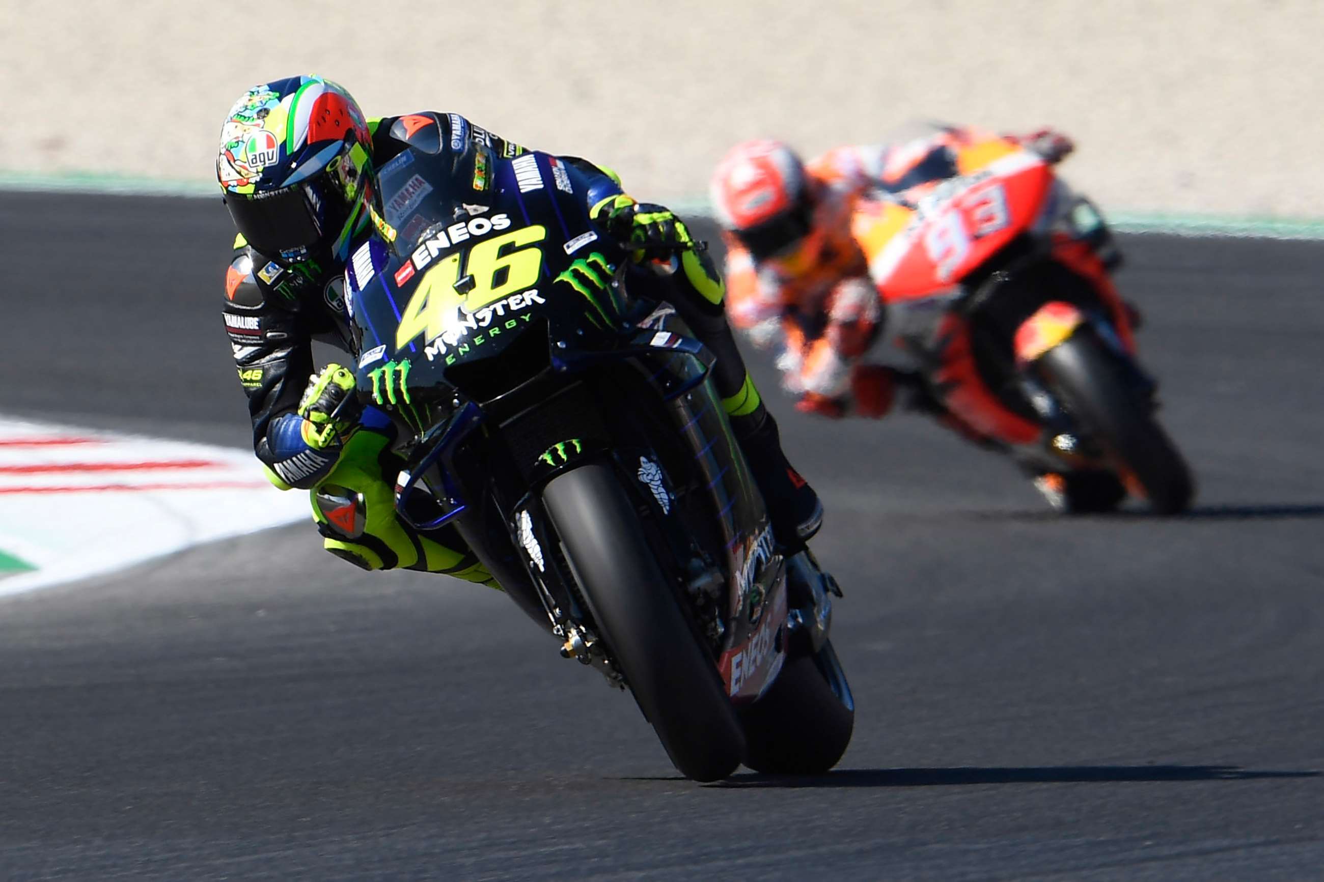 valentino-rossi-marc-marquez-motogp-04111906.jpg