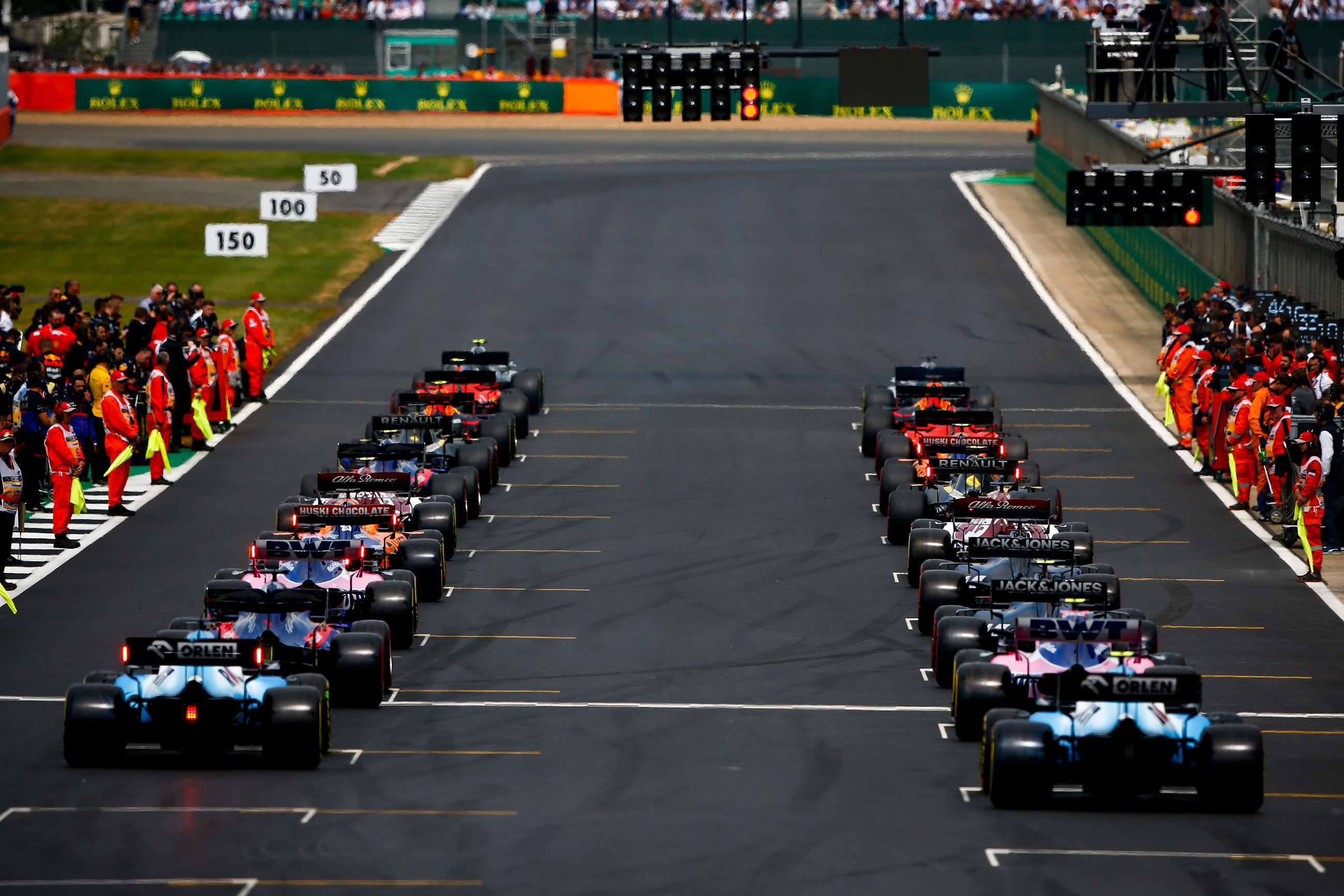 f1-2019-silverstone-chase-carey-andy-hone-motorsport-images-goodwood-05012019.jpg