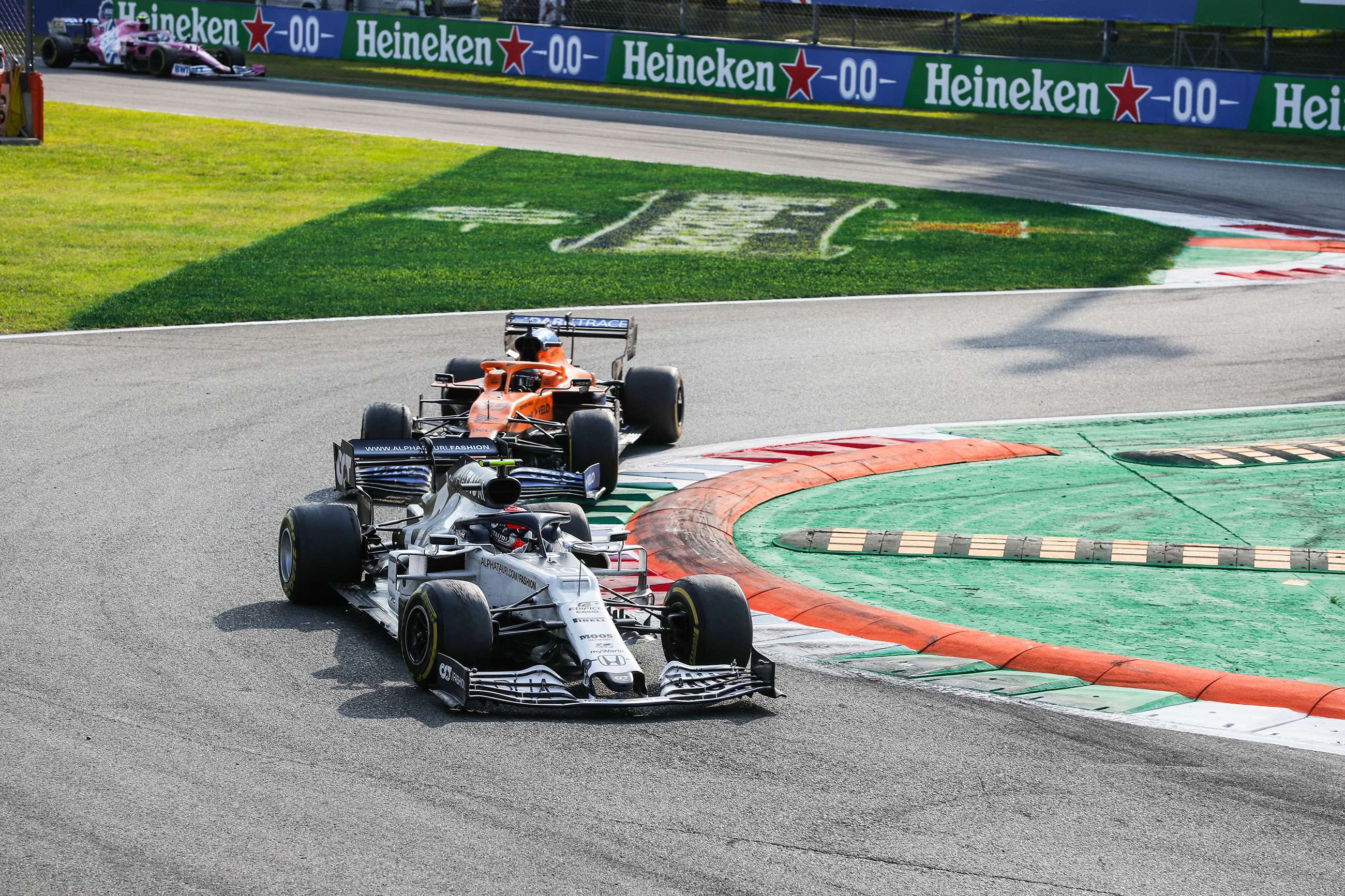 f1-2020-monza-pierre-gasly-alphatauri-at01-carlos-sainz-mclaren-mcl35-charles-coates-mi-goodwood-05102020.jpg