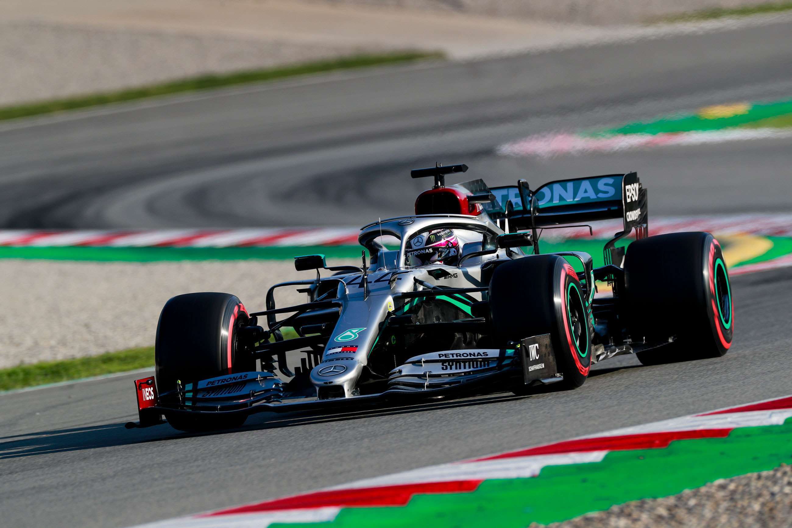 f1-2020-testing-1-mercedes-amg-w11-barcelona-lewis-hamilton-steven-tee-motorsport-images-goodwood-24022020.jpg