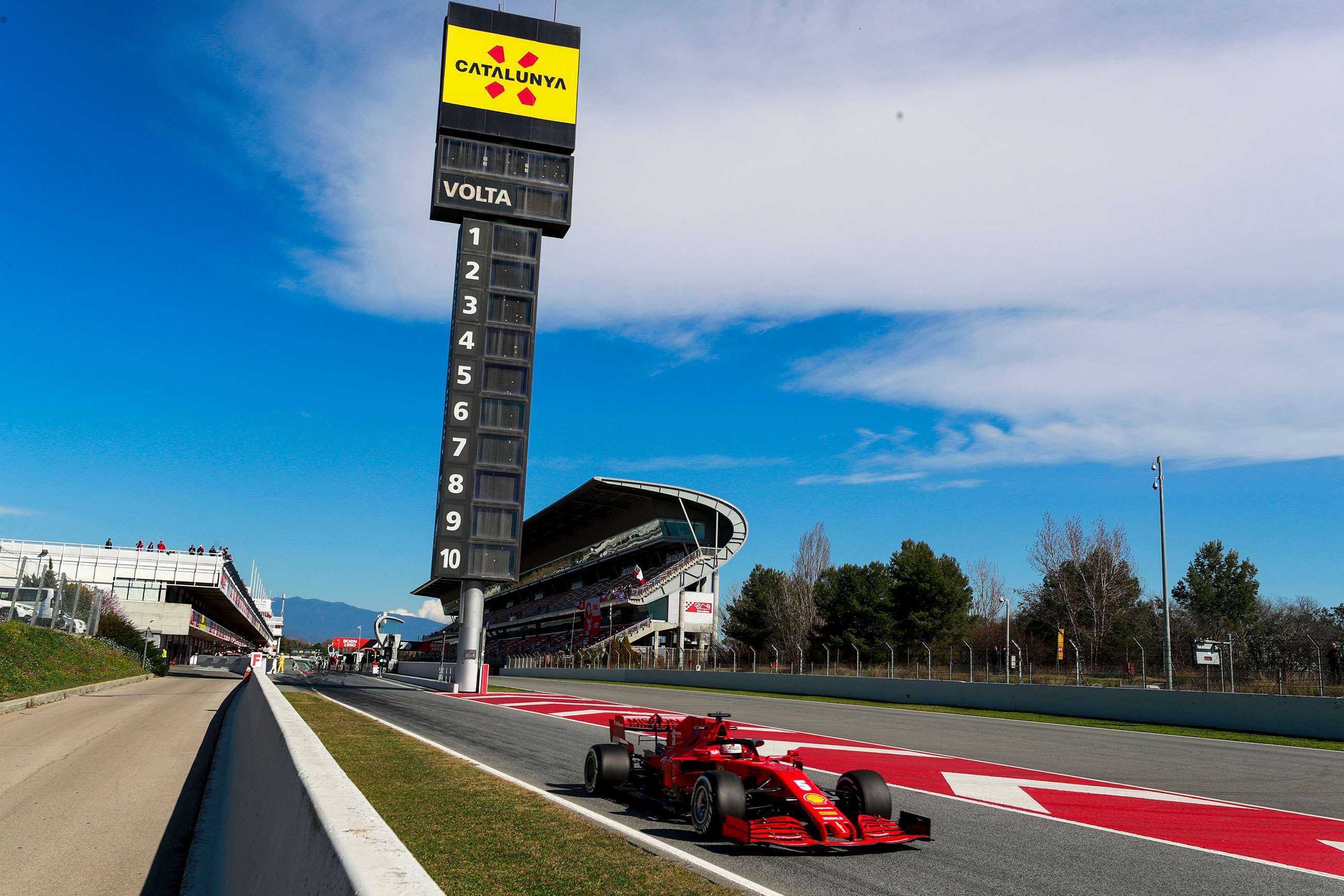 f1-2020-pre-season-testing-ferrari-sf1000-sebastian-vettel-steven-tee-motorsport-images-goodwood-09032020.jpg