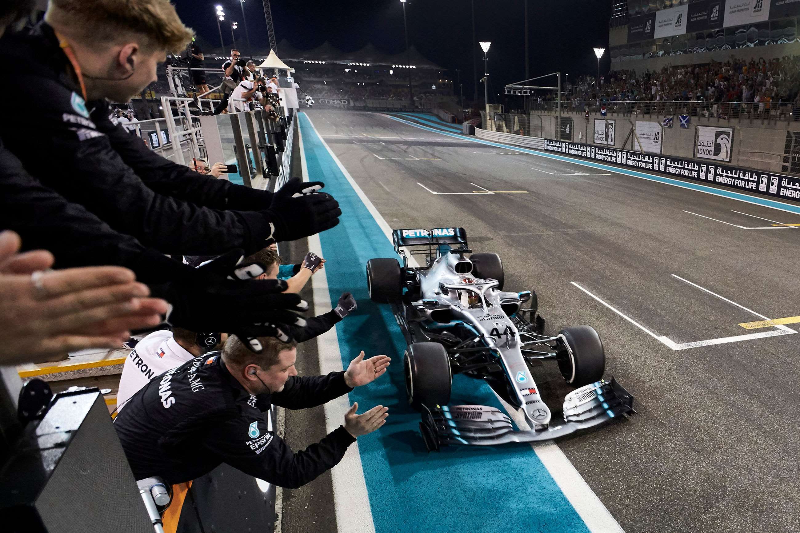 lewis-hamilton-f1-2019-abu-dhabi-mercedes-amg-f1-w10-steve-etherington-mi-goodwood-07052020.jpg